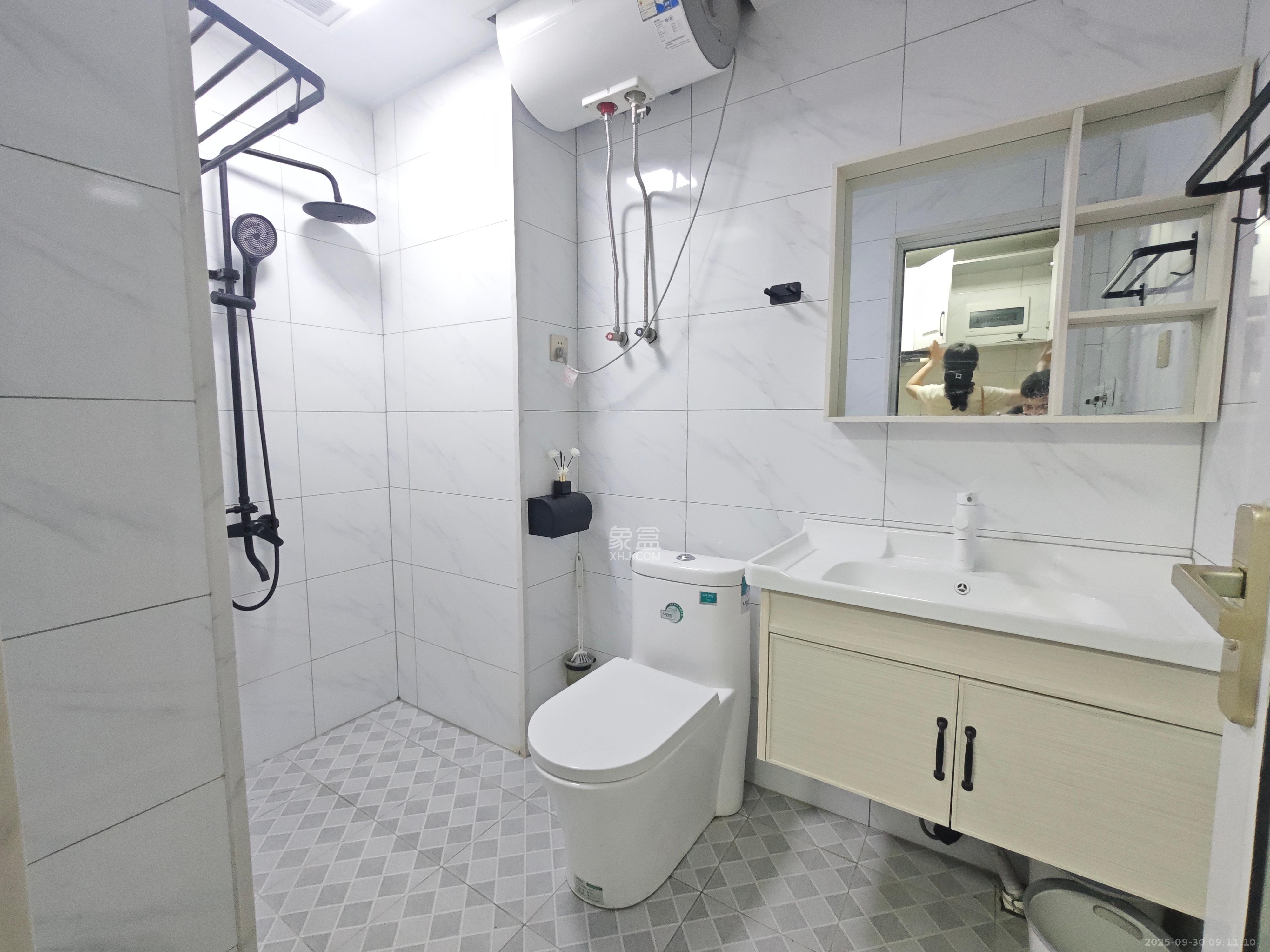 明昇壹城(明昇时代广场)三期 1室1厅1卫 1700.0元/月 明昇壹城(明昇时代广场)三期 1室1厅1卫 1700.0元/月室内图