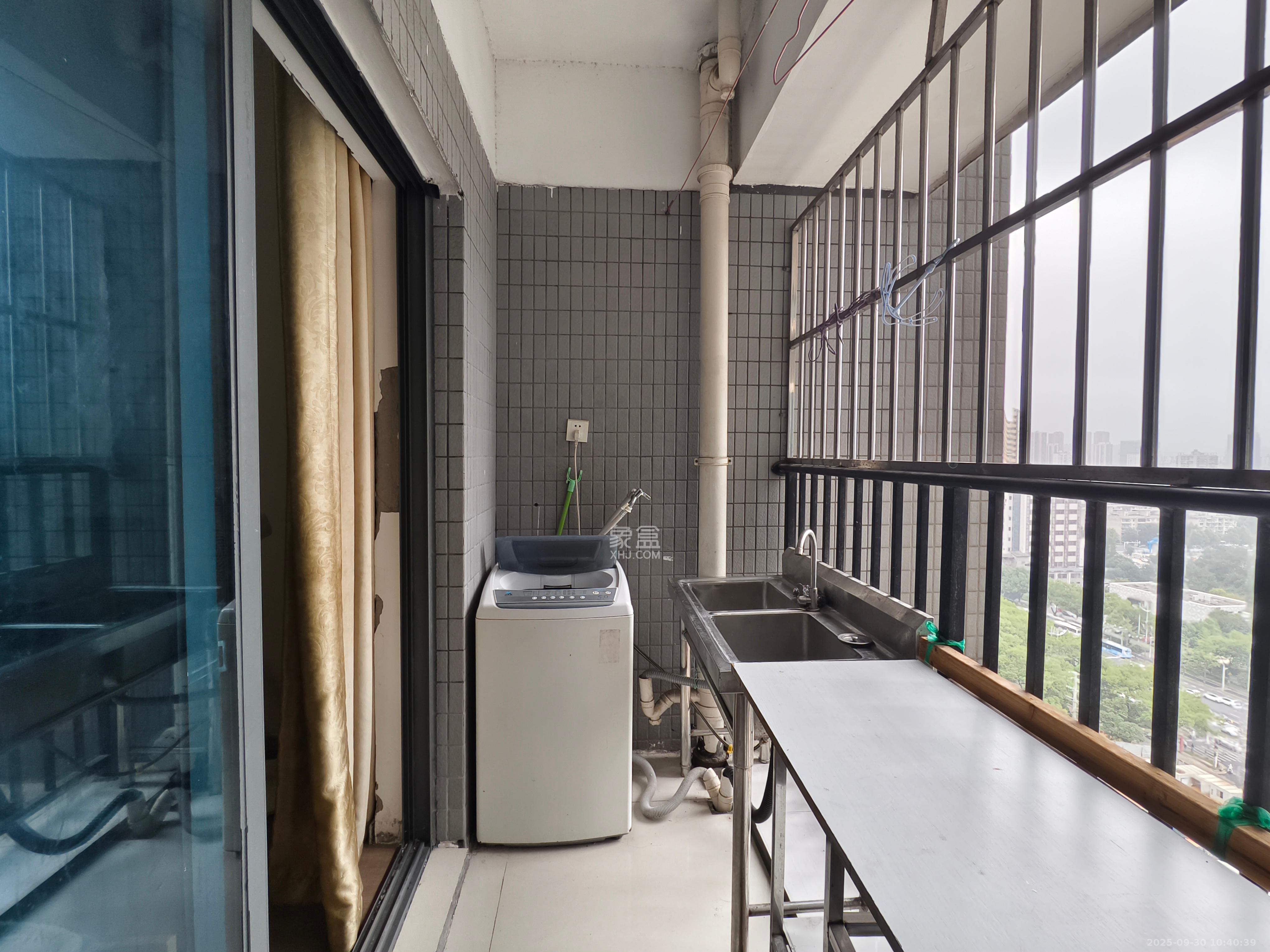 名富公寓 1室0厅1卫 1300.0元/月 名富公寓 1室0厅1卫 1300.0元/月室内图