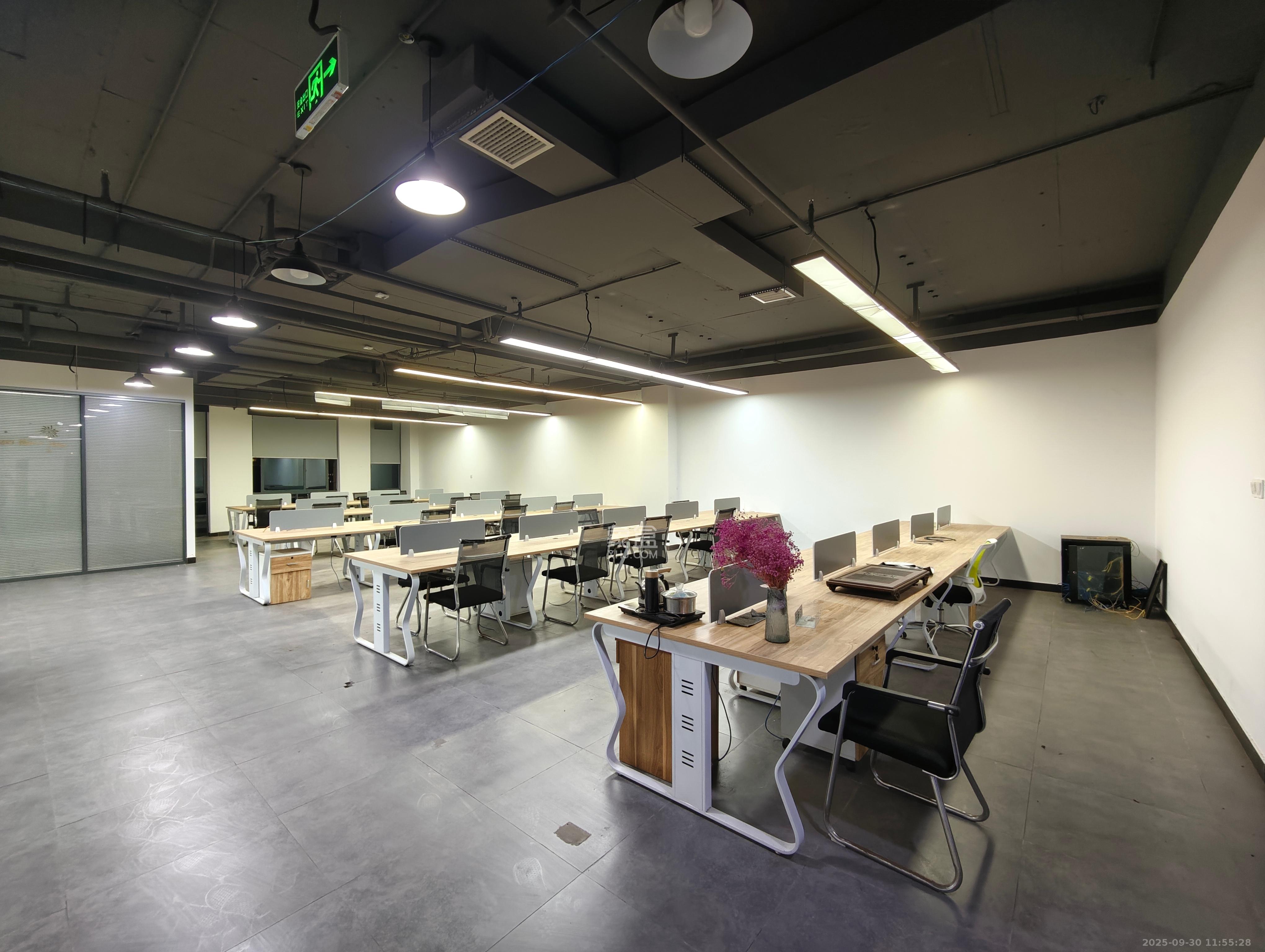 兴工国际产业园 7室1厅0卫 15000.0元/月 兴工国际产业园 7室1厅0卫 15000.0元/月室内图