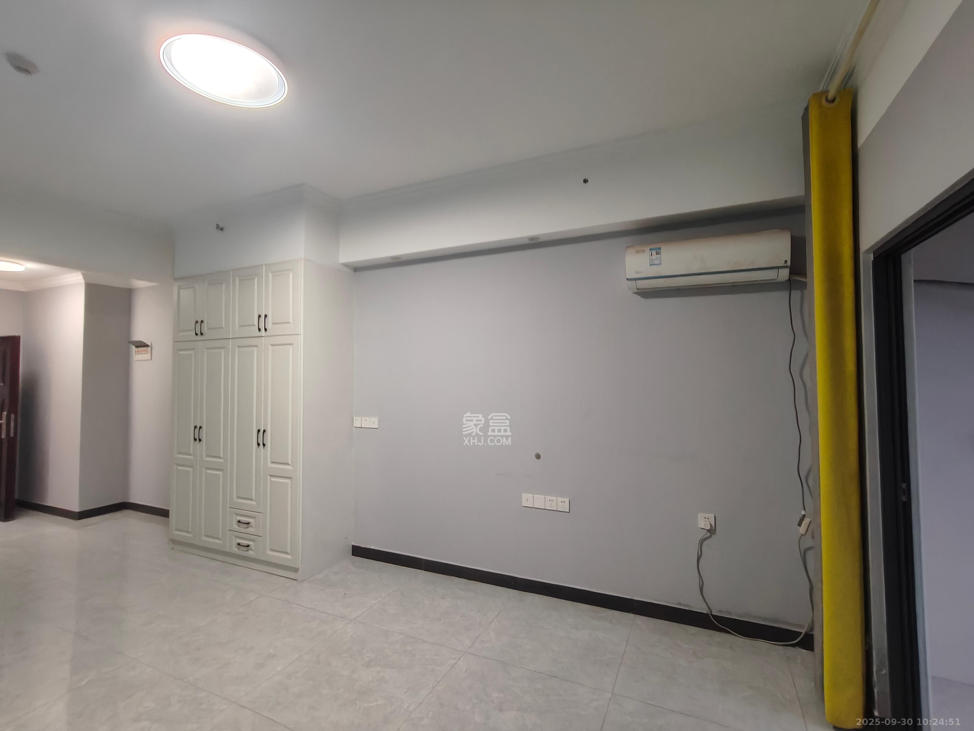 明发国际城  1室1厅1卫    1100.0元/月室内图