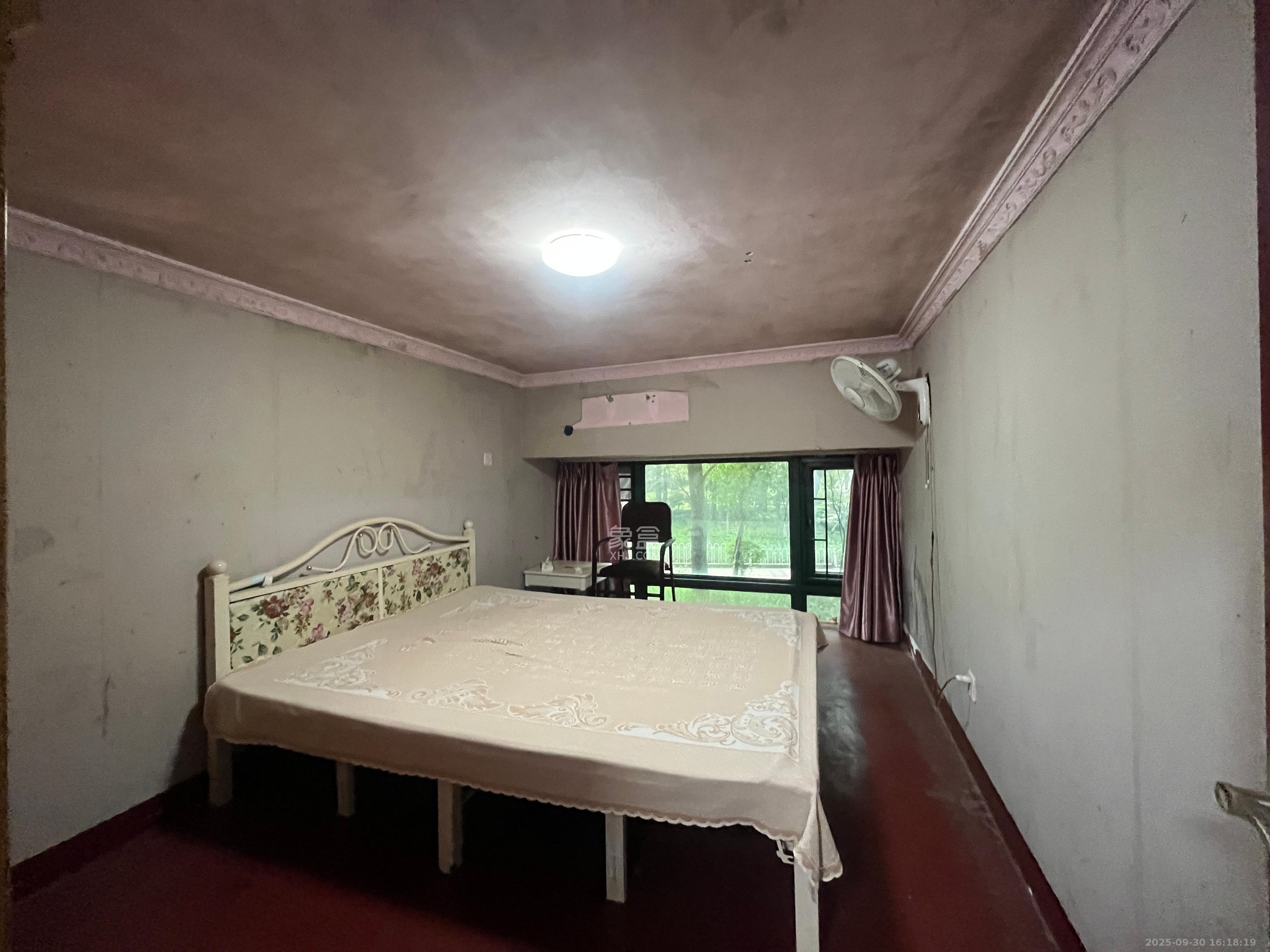 恒大名都  6室2厅3卫    2200.0元/月室内图