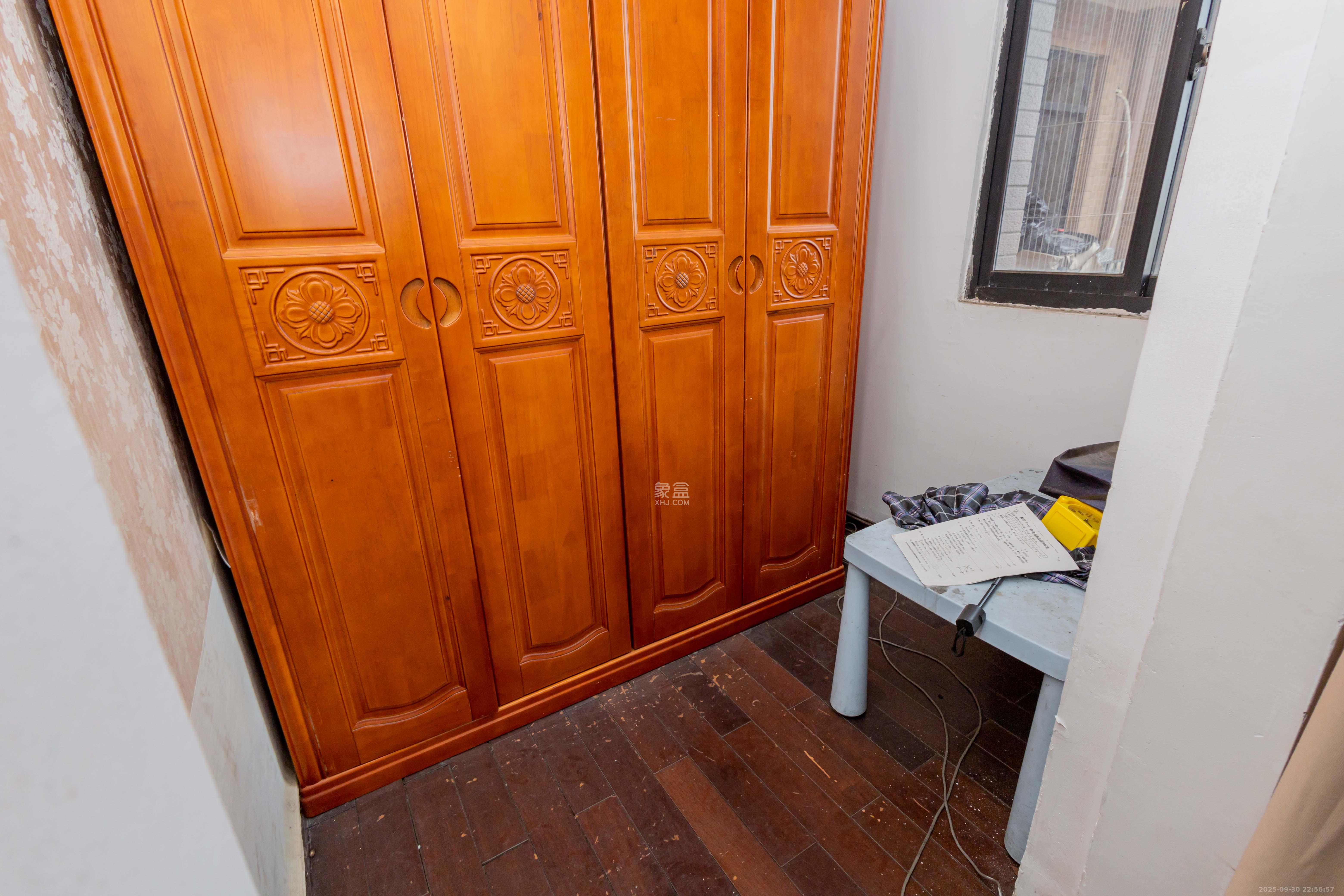 康桥长郡  3室2厅1卫    58.0万卧室