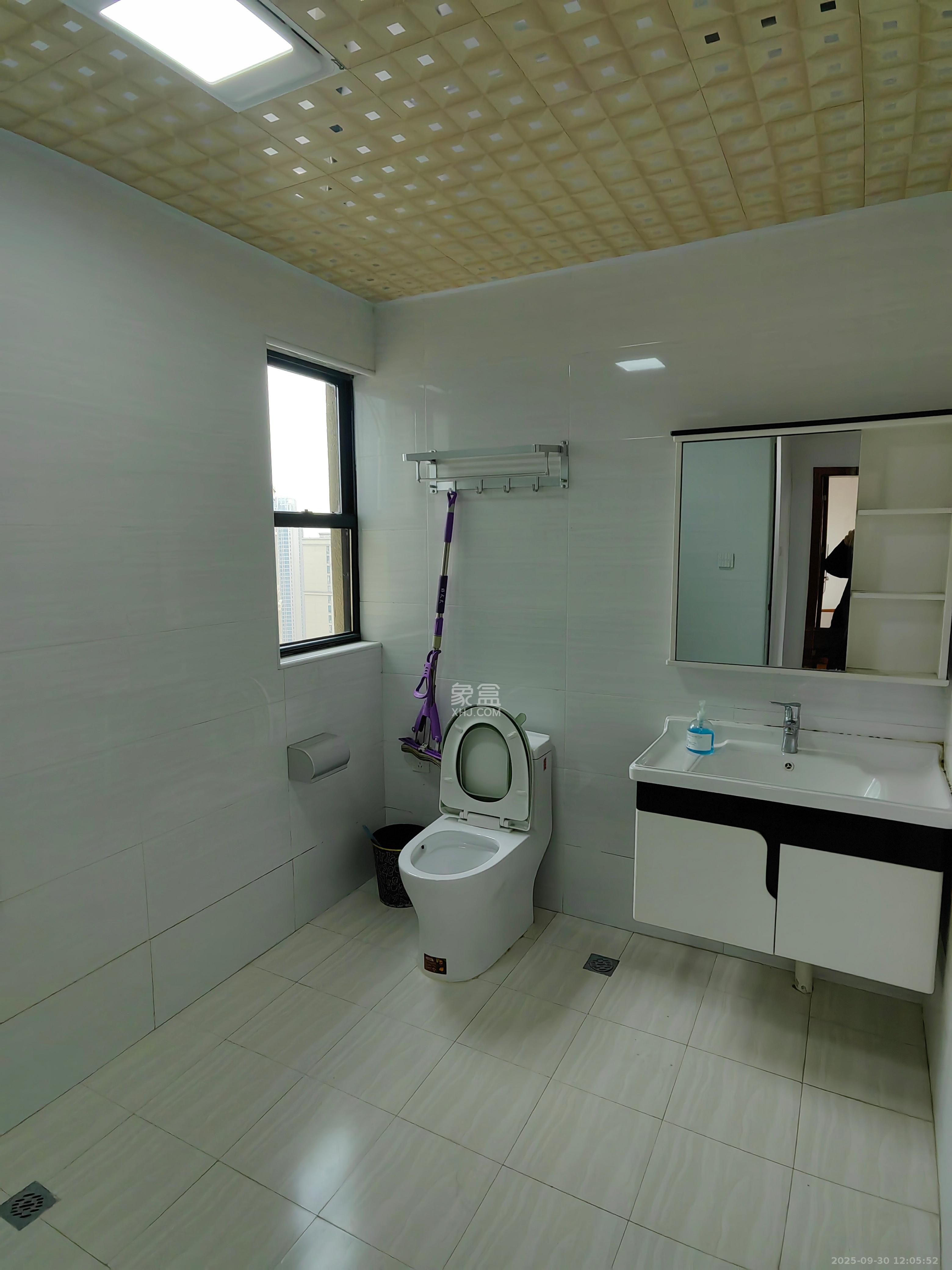 中建梅溪湖中心 2室2厅1卫 2100.0元/月 中建梅溪湖中心 2室2厅1卫 2100.0元/月室内图