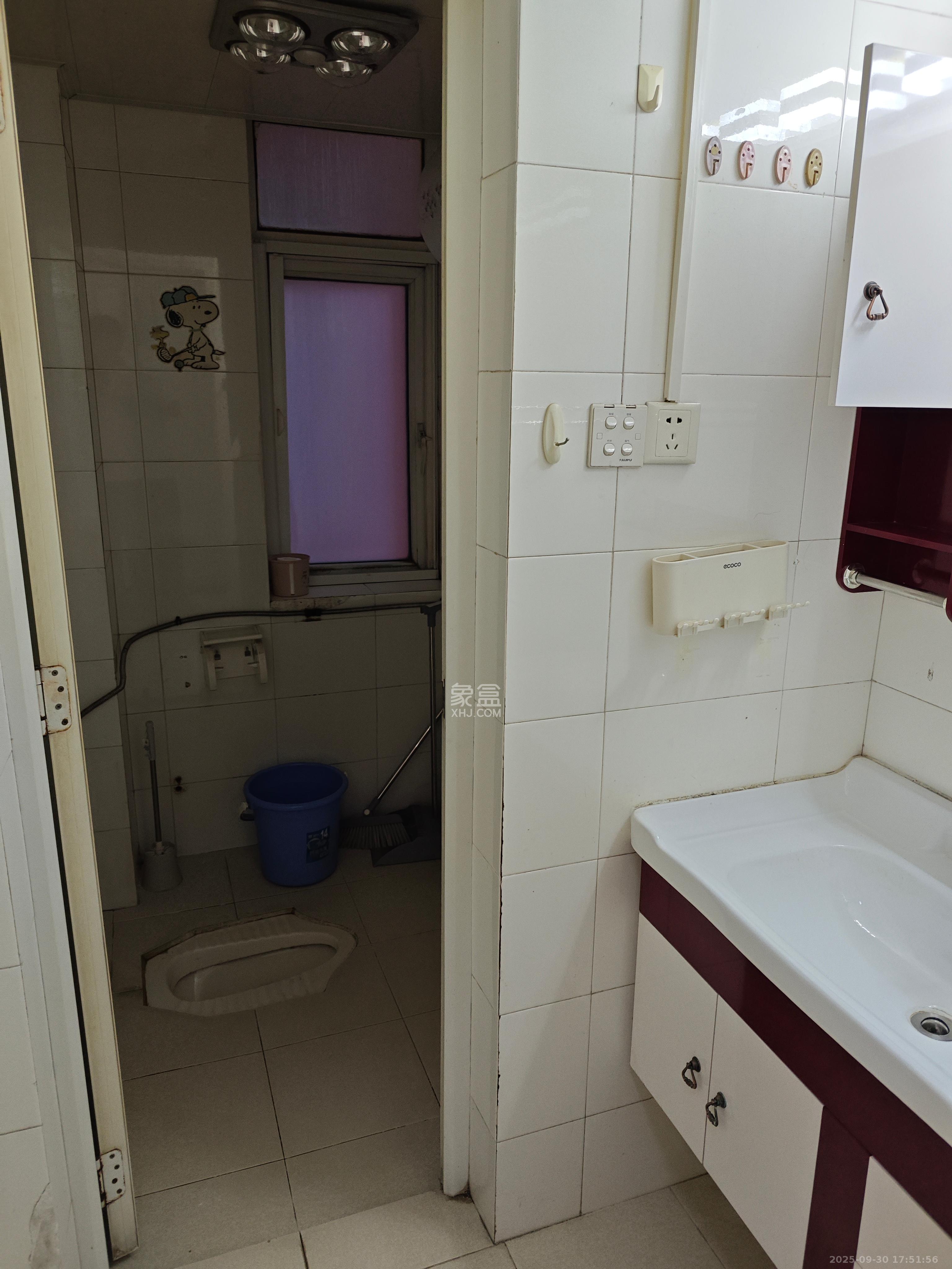 新华联家园  3室2厅2卫    3700.0元/月室内图