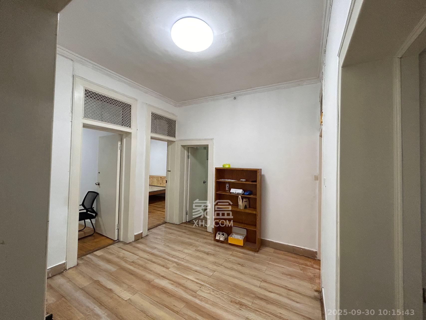 省文联宿舍 4室1厅1卫 2500.0元/月 省文联宿舍 4室1厅1卫 2500.0元/月室内图