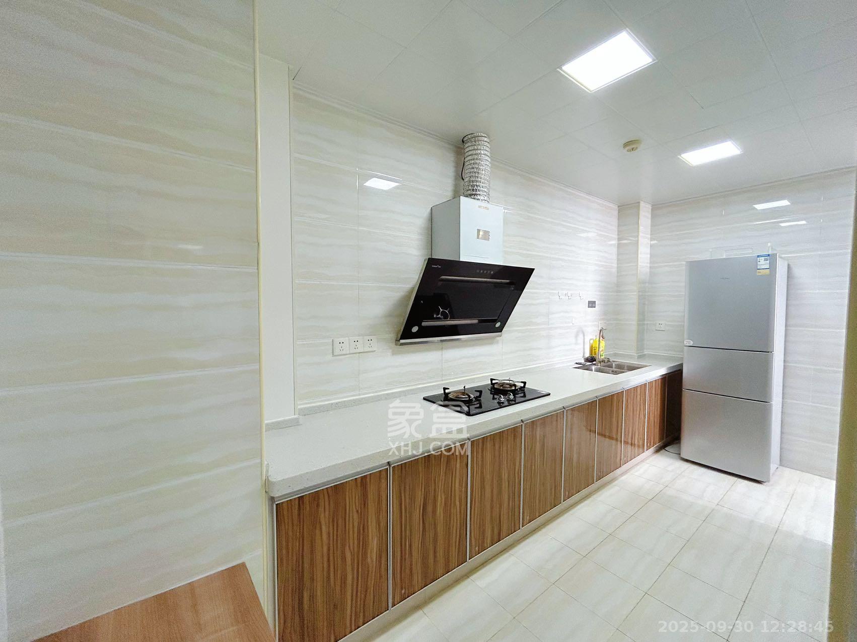 北辰三角洲E4区 3室2厅1卫 3200.0元/月 北辰三角洲E4区 3室2厅1卫 3200.0元/月室内图