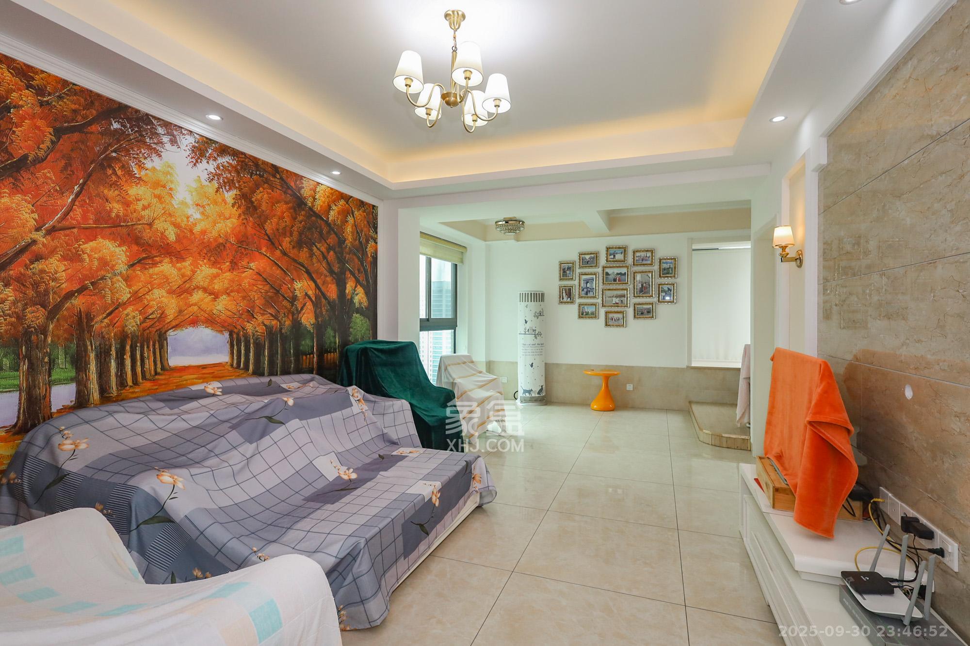 滨江一号(丰泰花园) 2室2厅1卫 102.0万 滨江一号(丰泰花园) 2室2厅1卫 102.0万客厅