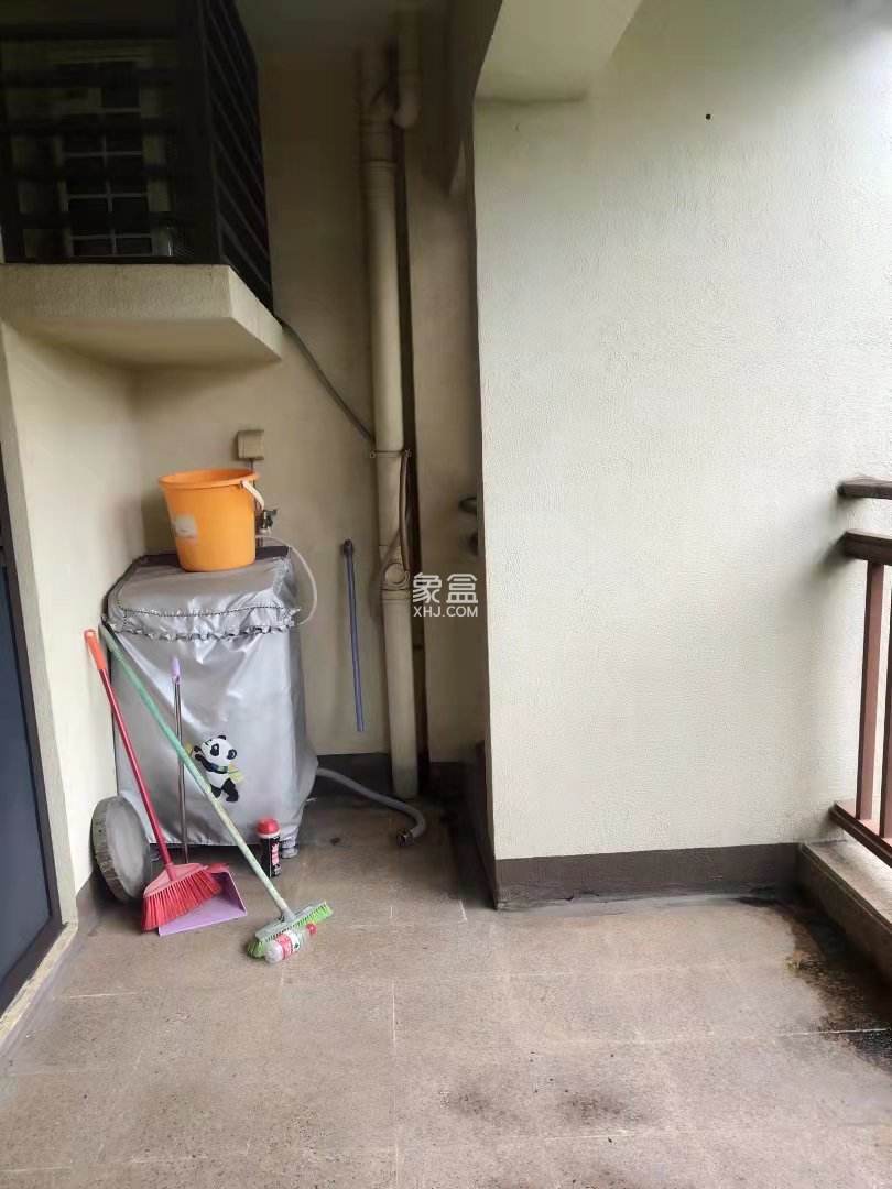 万科浪琴湾 1室1厅1卫 105.0万 万科浪琴湾 1室1厅1卫 105.0万室内图