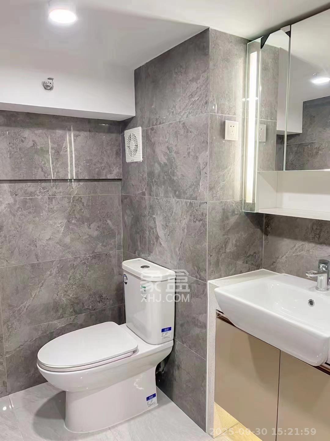 华远华时代 3室2厅2卫 3500.0元/月 华远华时代 3室2厅2卫 3500.0元/月室内图