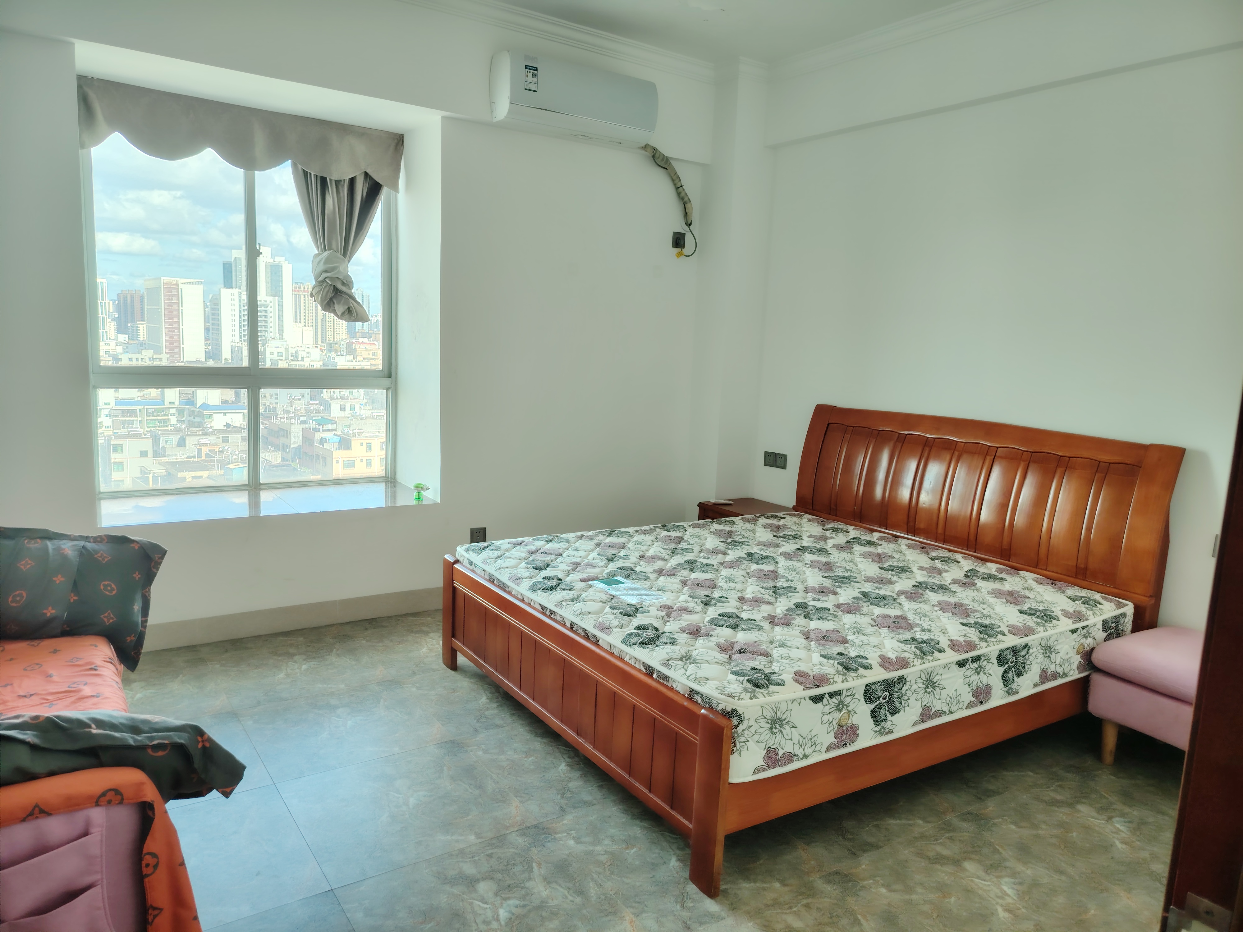 阳光巴洛克广场 2室2厅1卫 2400.0元/月 阳光巴洛克广场 2室2厅1卫 2400.0元/月室内图