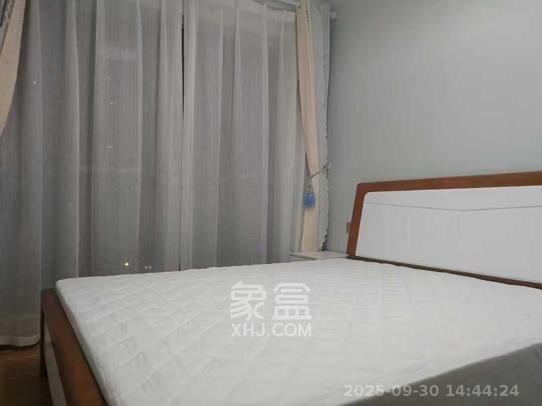 北大资源理想家园  4室2厅2卫    3200.0元/月室内图