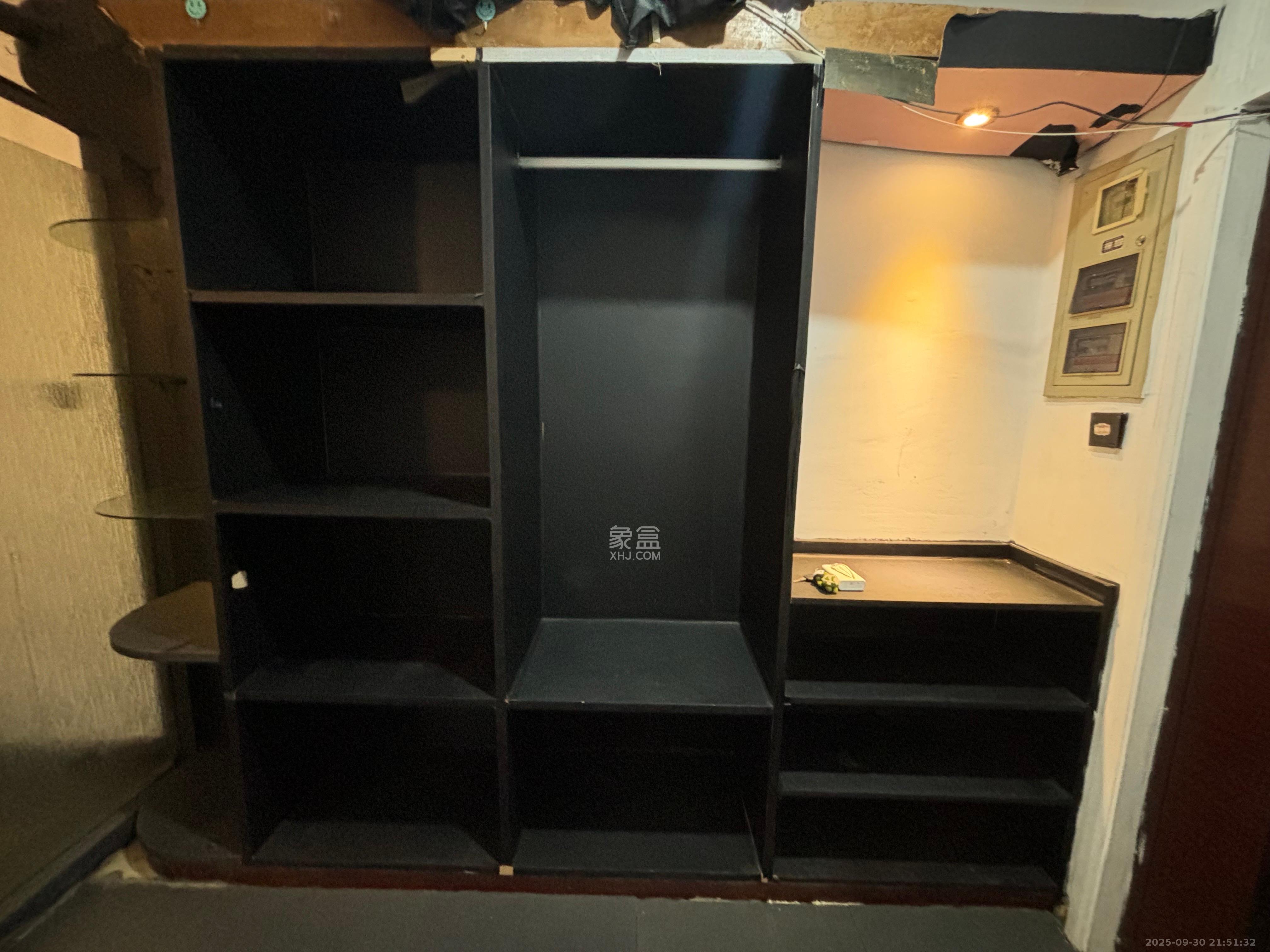 新青年公寓  1室1厅1卫    1600.0元/月 新青年公寓  1室1厅1卫    1600.0元/月室内图