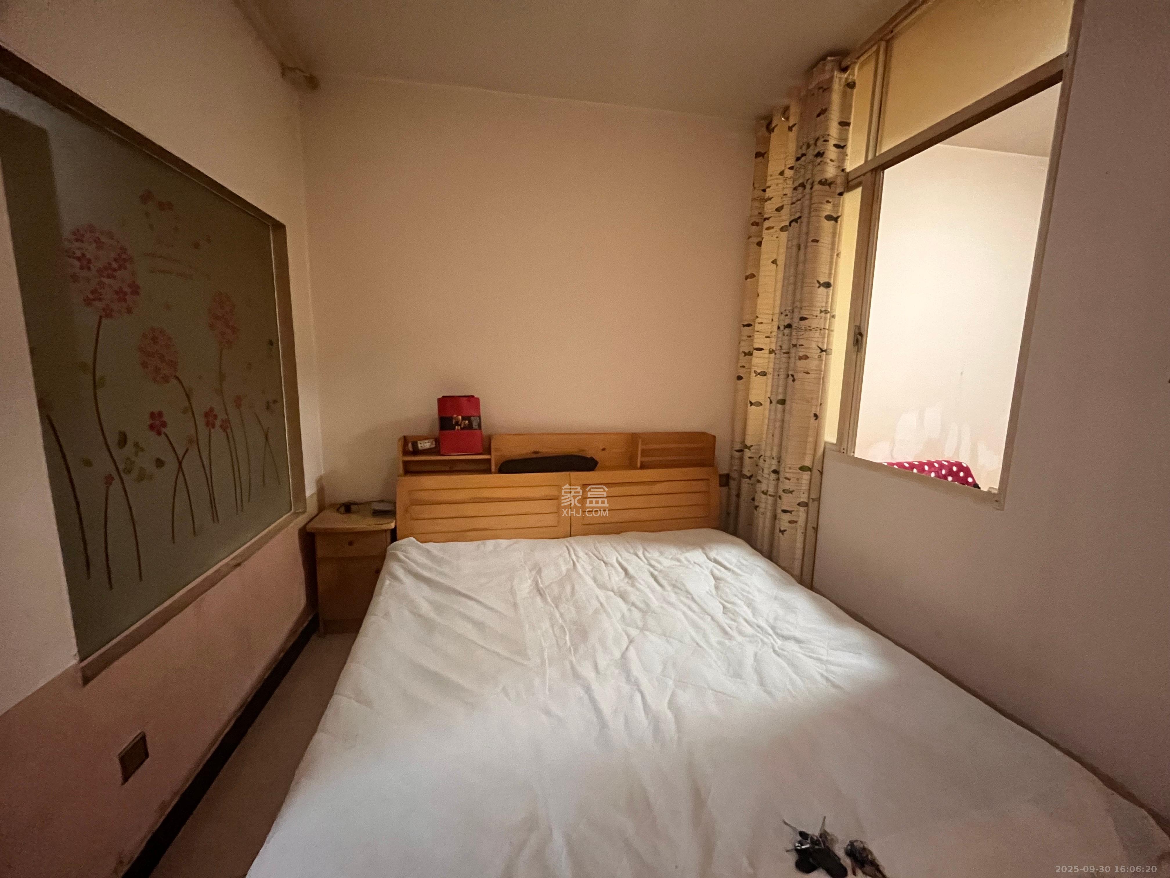 中城丽景香山园 1室1厅1卫 1400.0元/月 中城丽景香山园 1室1厅1卫 1400.0元/月室内图