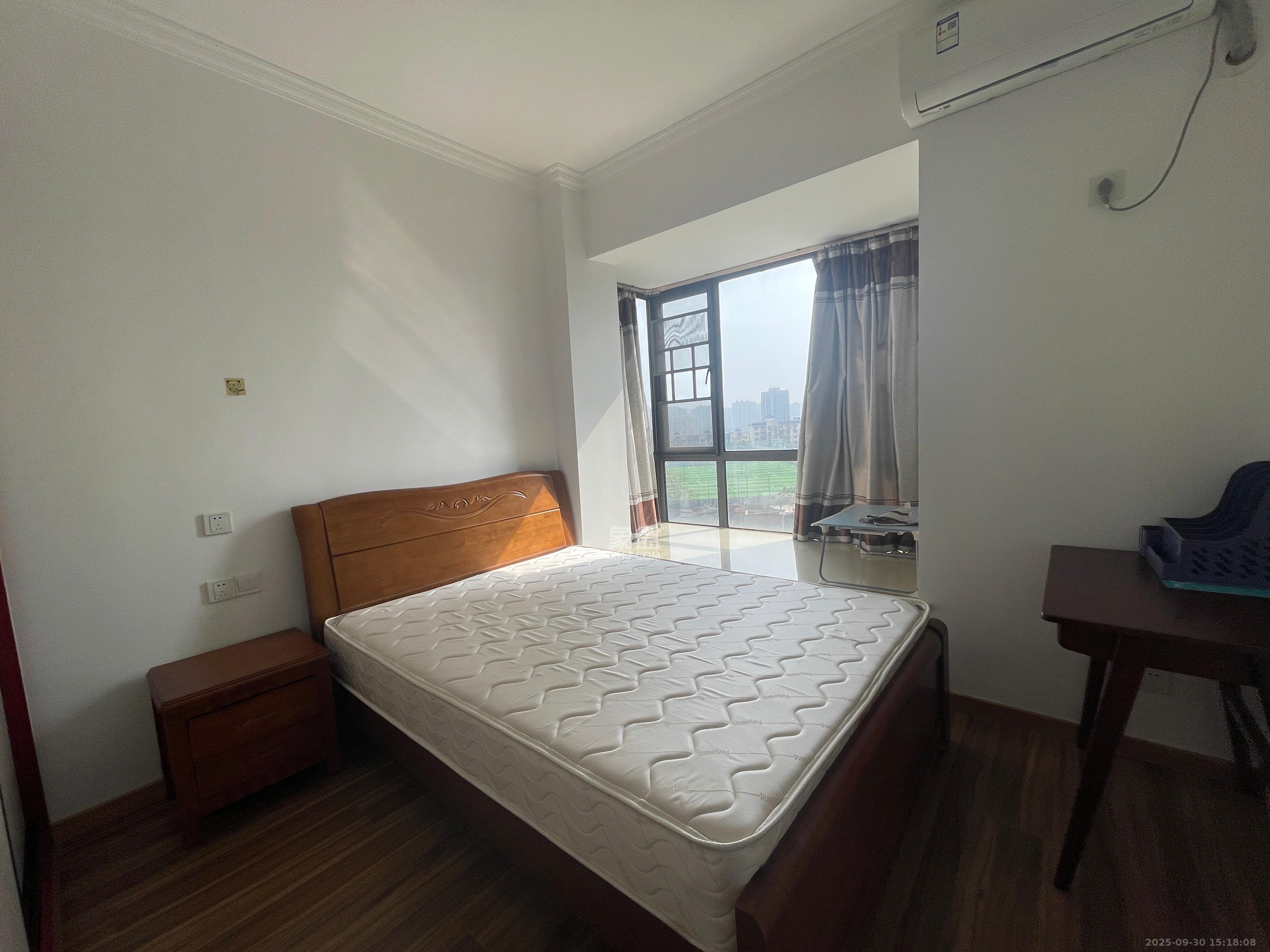 通用时代国际社区 1室2厅1卫 2500.0元/月 通用时代国际社区 1室2厅1卫 2500.0元/月室内图