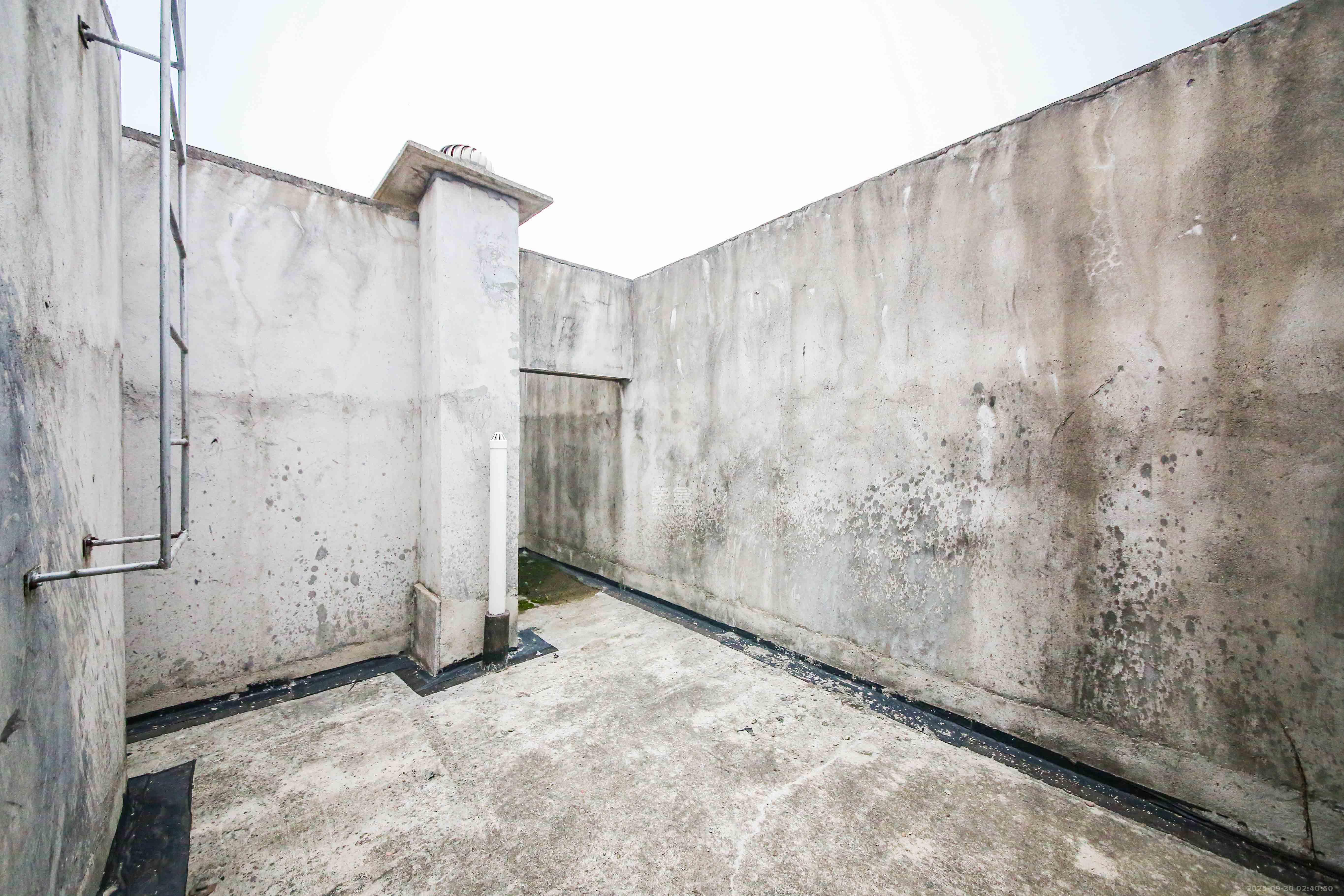 鑫远翡丽郡(鑫远翡丽雅苑) 5室2厅2卫 212.8万 鑫远翡丽郡(鑫远翡丽雅苑) 5室2厅2卫 212.8万卧室