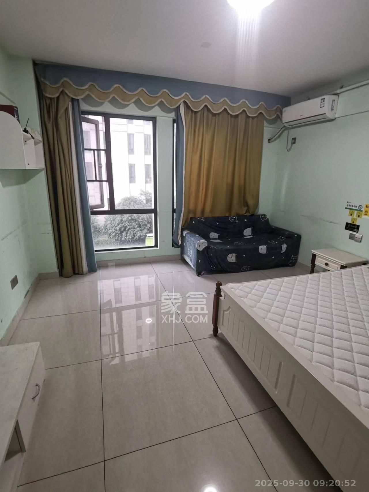 鑫远微中心  1室1厅1卫    1350.0元/月室内图