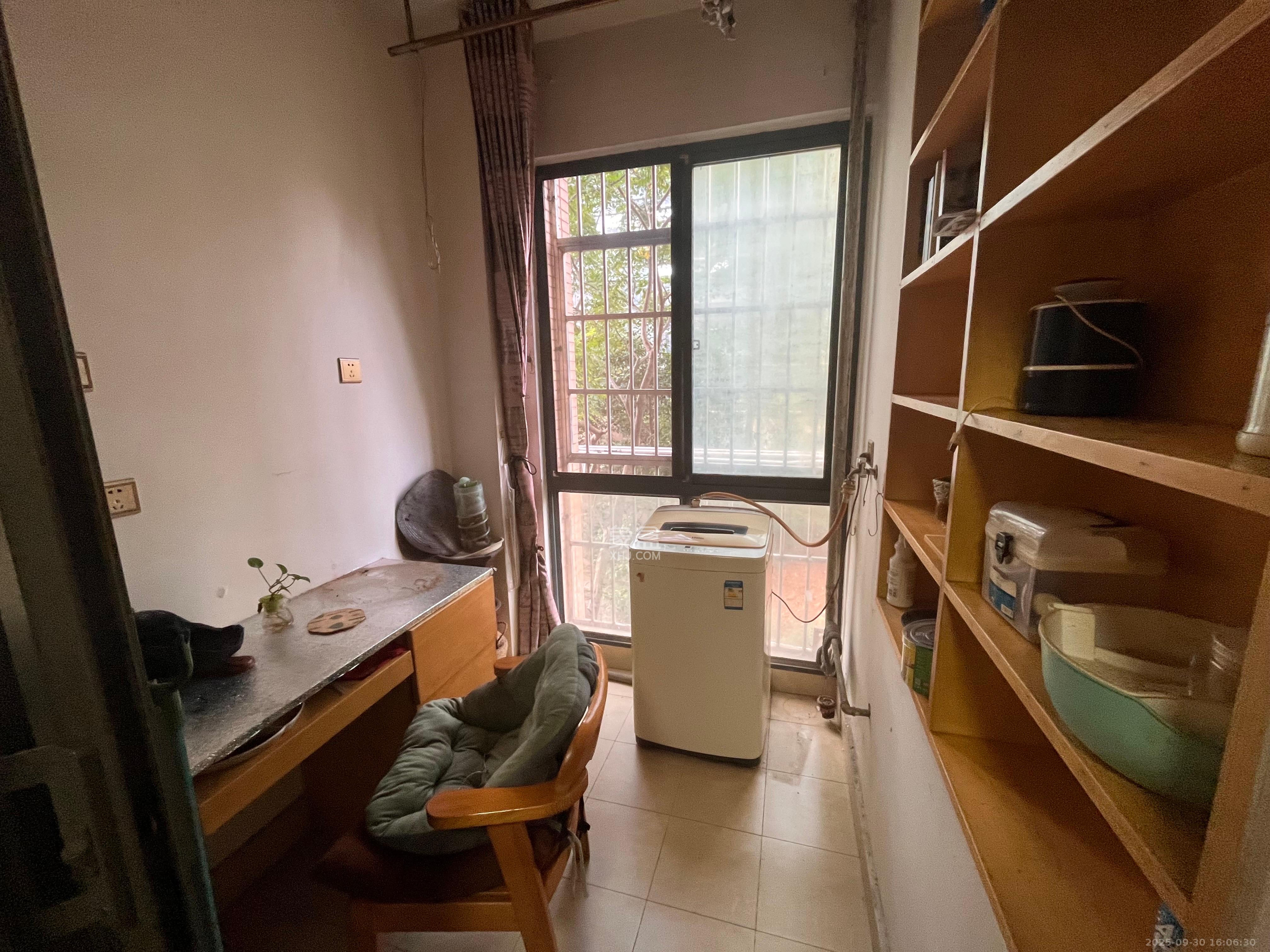 中城丽景香山园 1室1厅1卫 1400.0元/月 中城丽景香山园 1室1厅1卫 1400.0元/月室内图