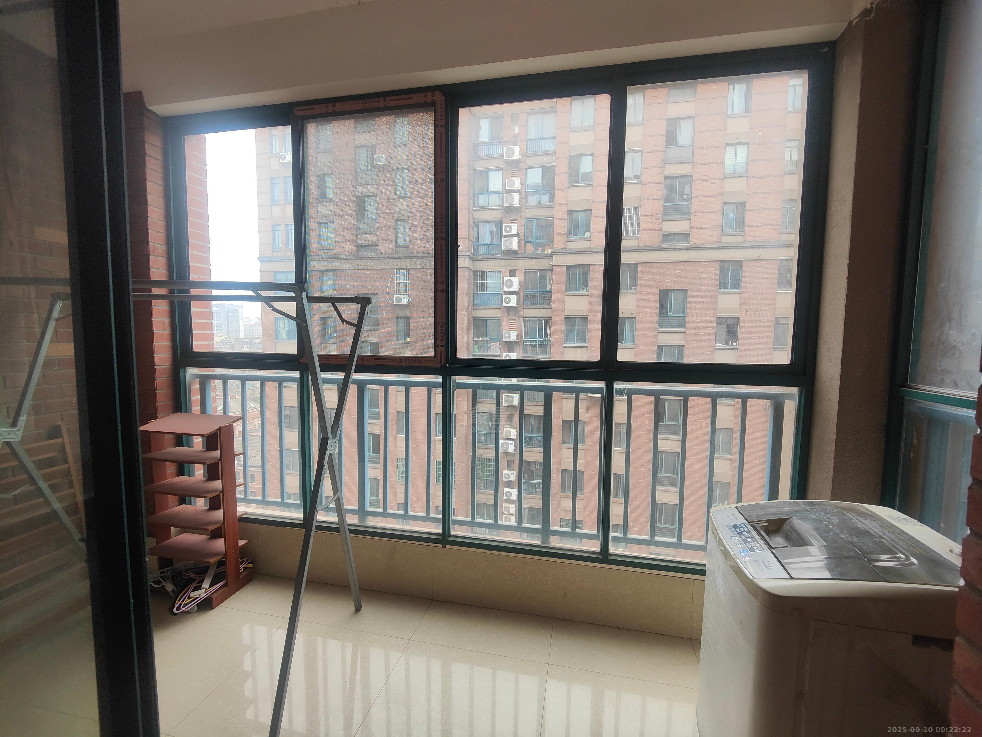 尚格名城花好悦园4期 2室2厅1卫 1200.0元/月 尚格名城花好悦园4期 2室2厅1卫 1200.0元/月室内图