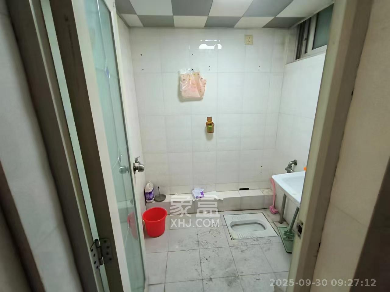 巧克力空间(建鸿达现代大厦) 2室2厅1卫 1800.0元/月 巧克力空间(建鸿达现代大厦) 2室2厅1卫 1800.0元/月室内图