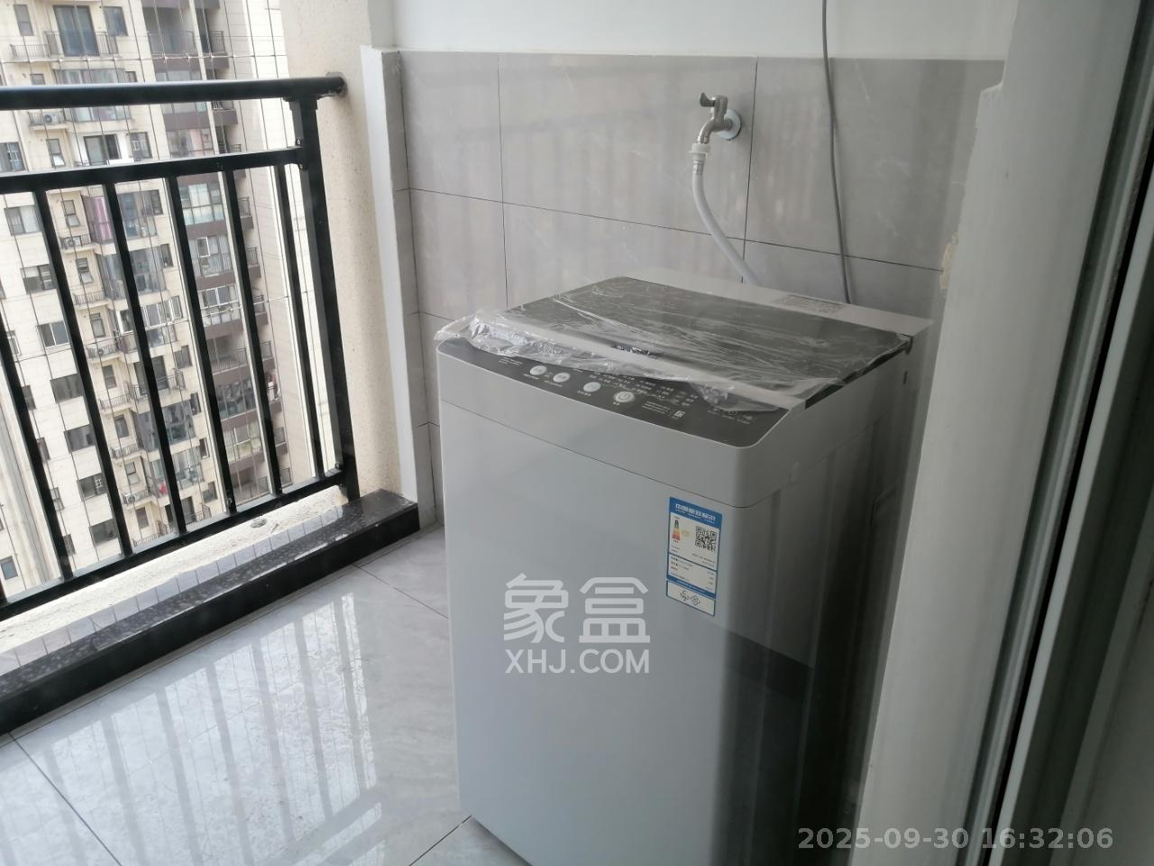 新华联梦想城 3室2厅1卫 1600.0元/月 新华联梦想城 3室2厅1卫 1600.0元/月室内图