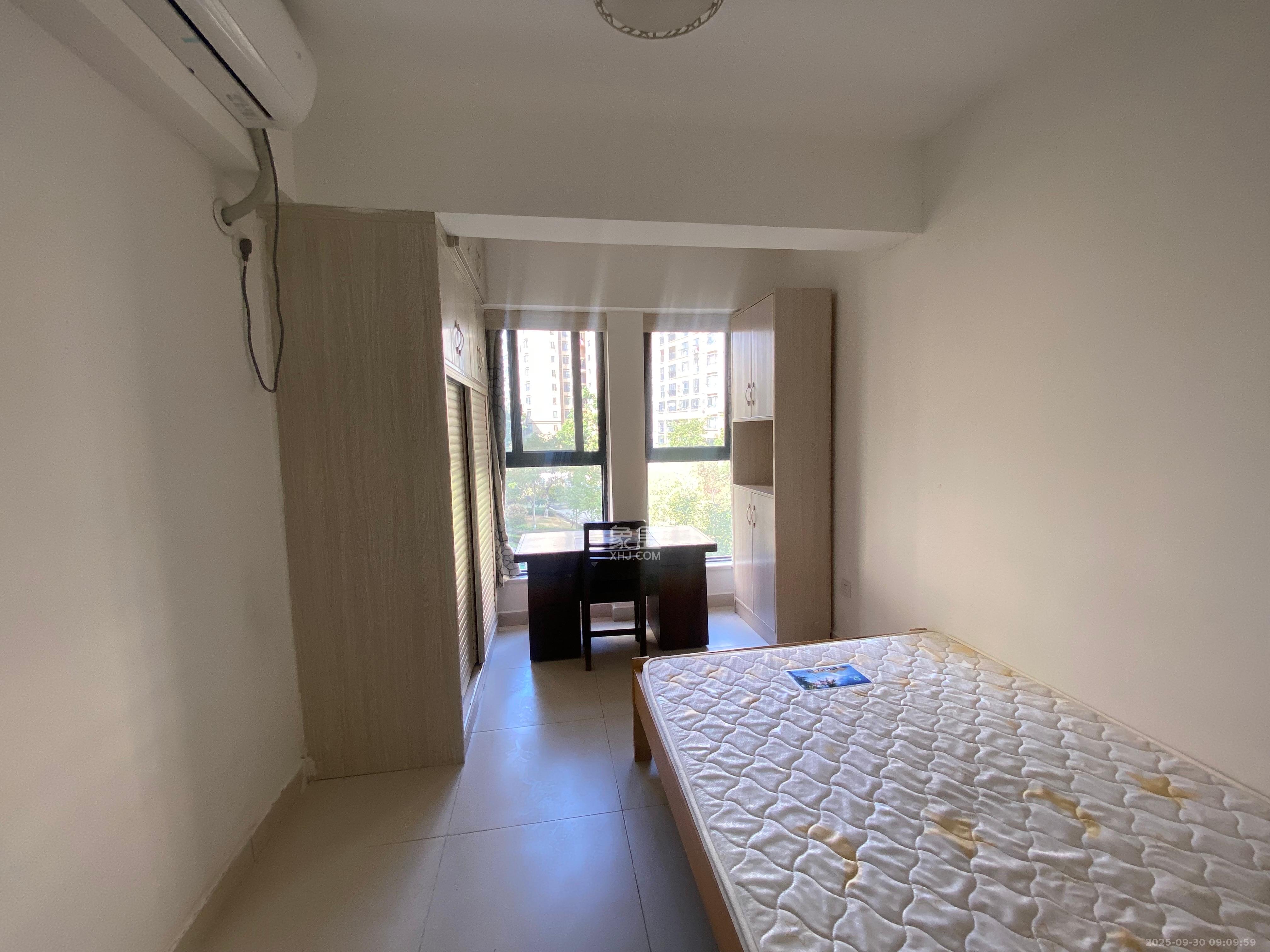 中建芙蓉嘉苑 1室1厅1卫 1800.0元/月 中建芙蓉嘉苑 1室1厅1卫 1800.0元/月室内图