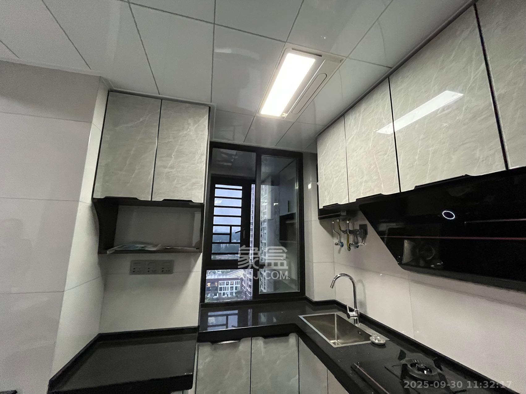 长房明宸府 3室2厅1卫 2500.0元/月 长房明宸府 3室2厅1卫 2500.0元/月室内图