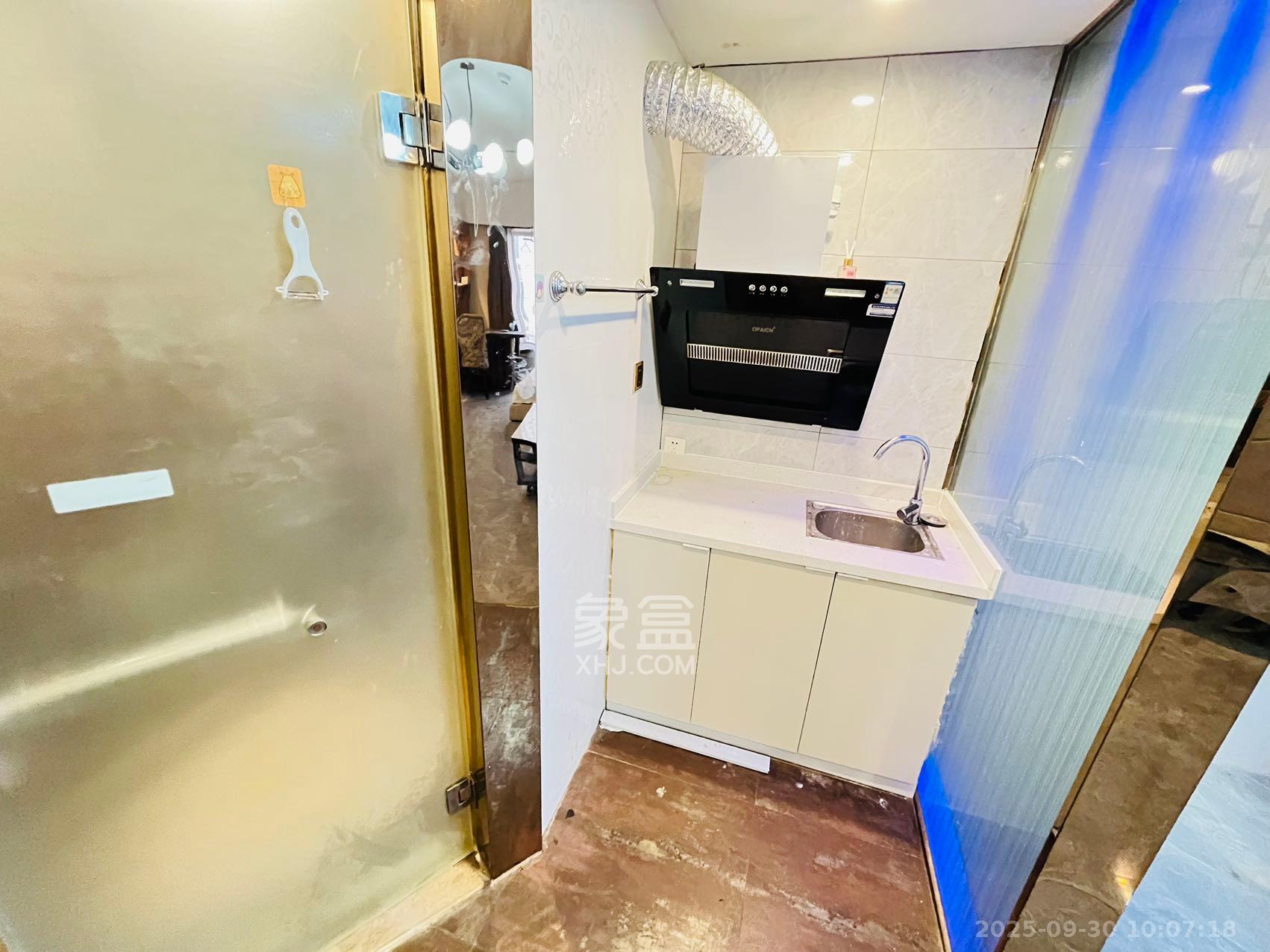 三重星都心  1室1厅1卫    1400.0元/月室内图