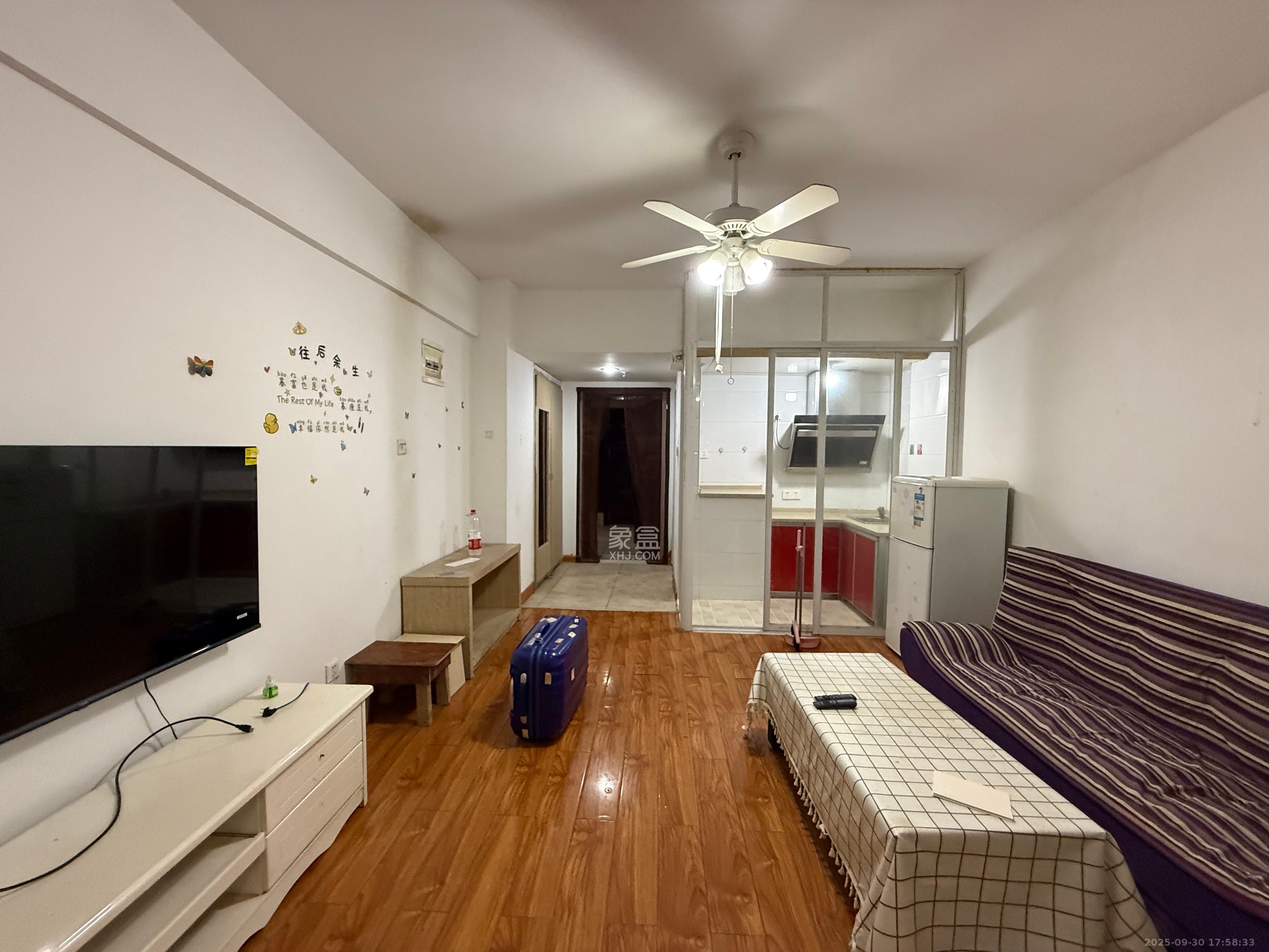 三重星都心 1室1厅1卫 1600.0元/月 三重星都心 1室1厅1卫 1600.0元/月室内图