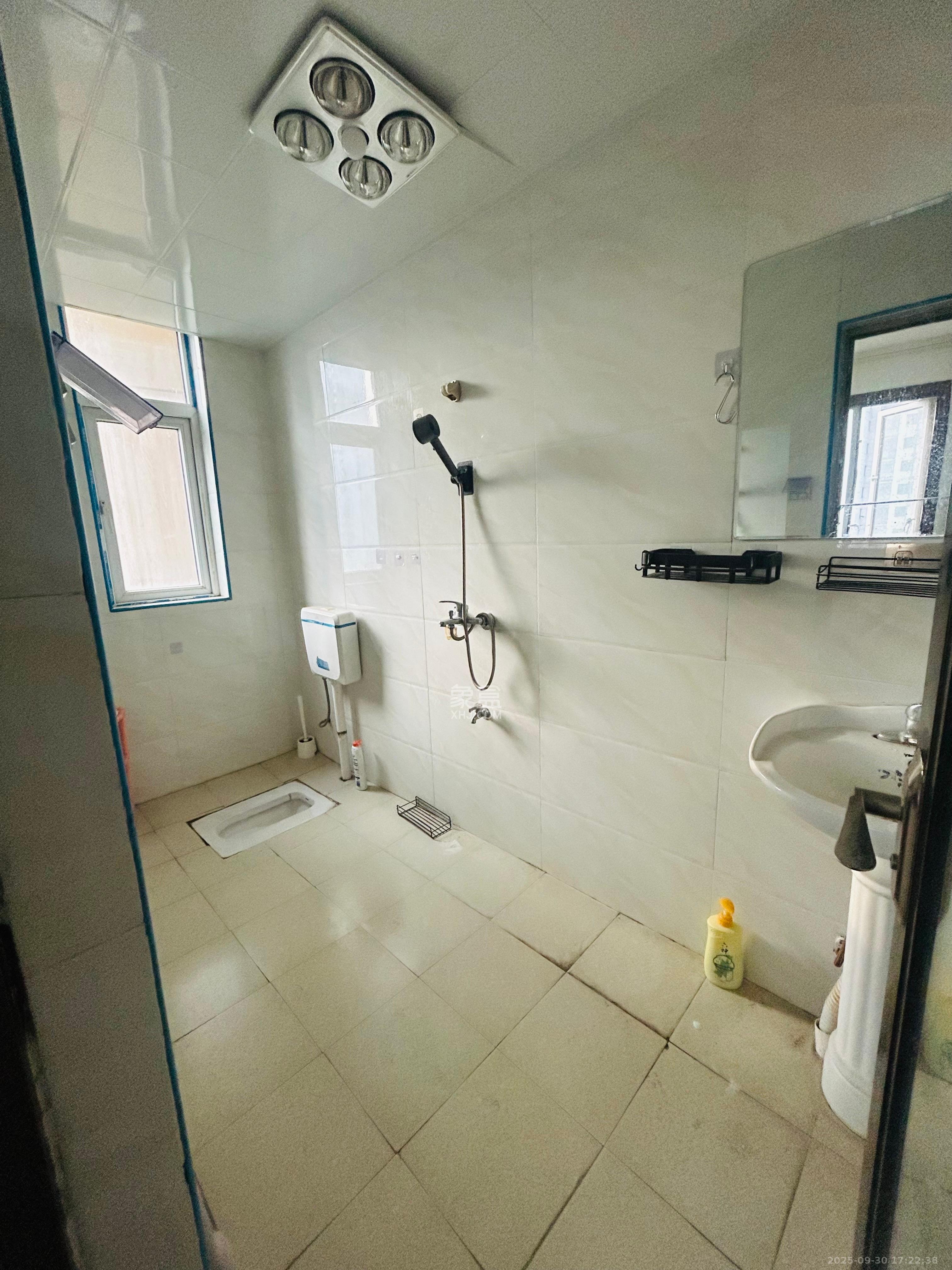 中铁西江悦一期 2室1厅1卫 2600.0元/月 中铁西江悦一期 2室1厅1卫 2600.0元/月室内图