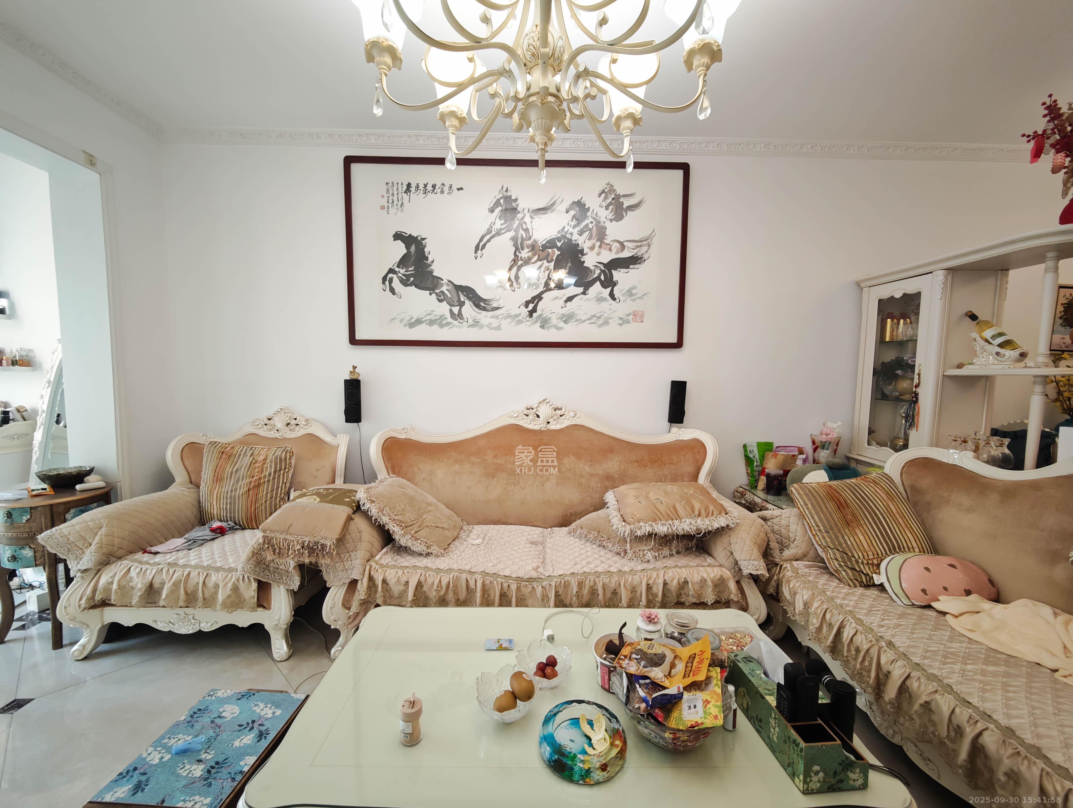 宏聚地中海  2室2厅1卫    66.0万客厅