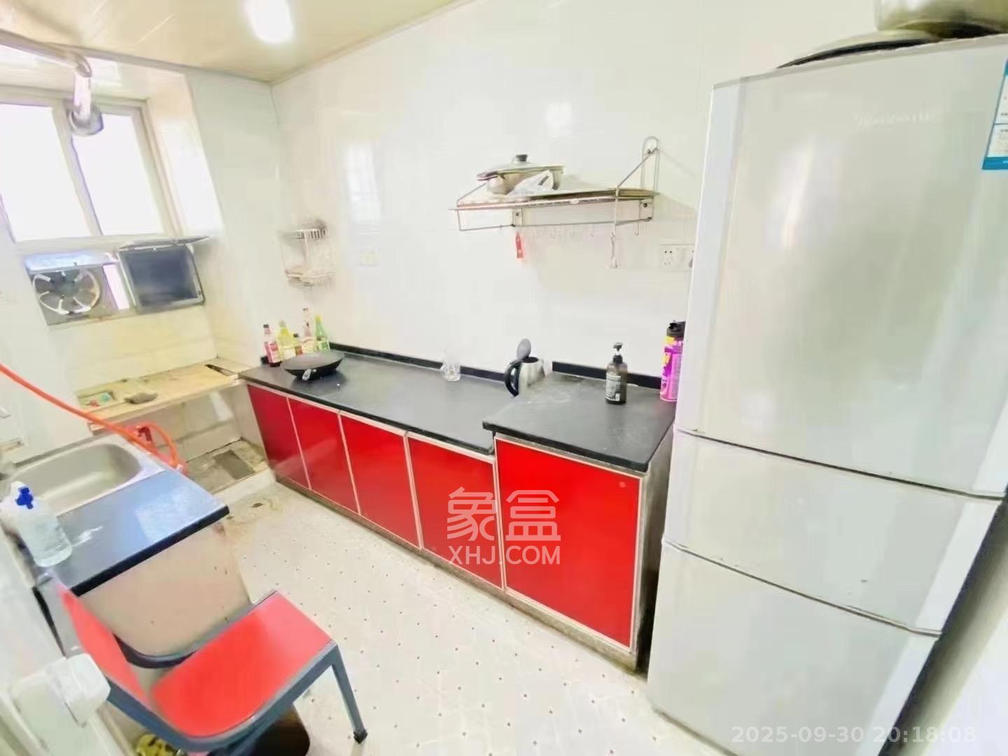 下碧湘街小区 2室1厅1卫 1800.0元/月 下碧湘街小区 2室1厅1卫 1800.0元/月室内图