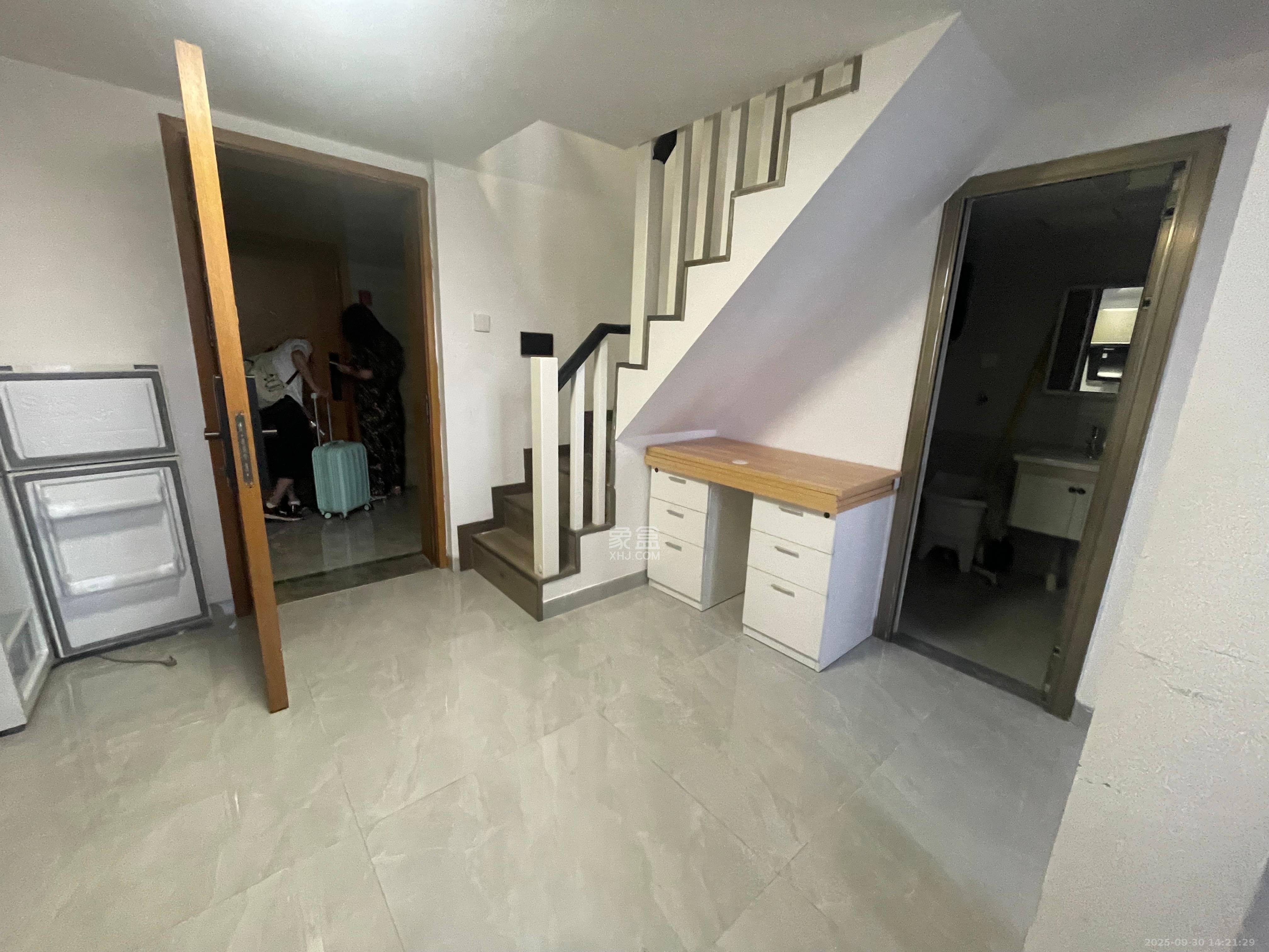 明昇壹城(明昇时代广场)三期 2室1厅1卫 2300.0元/月 明昇壹城(明昇时代广场)三期 2室1厅1卫 2300.0元/月室内图