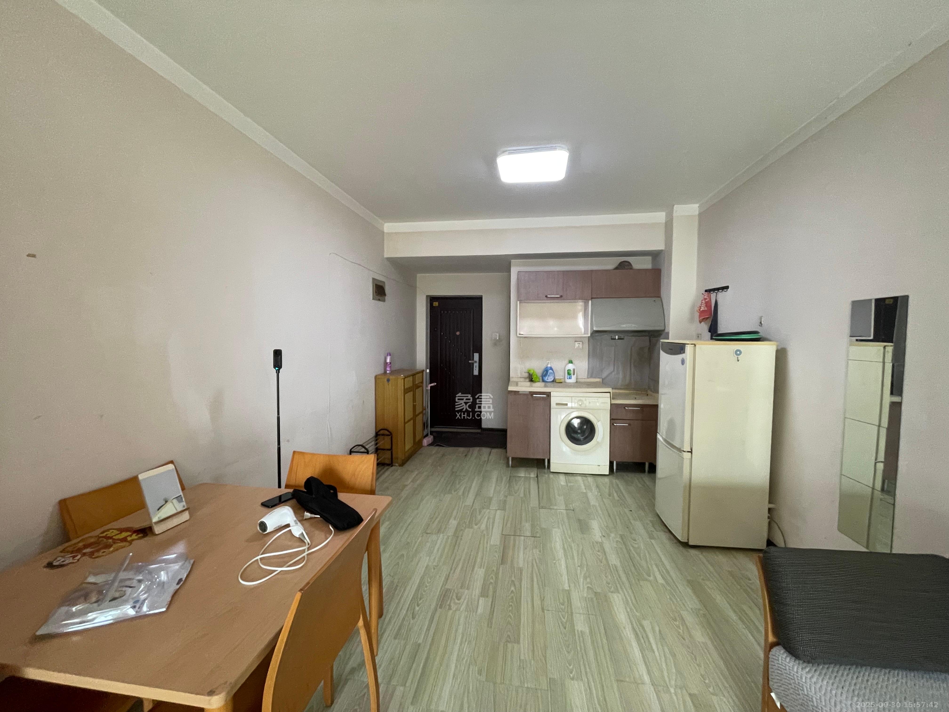 几米空间 1室1厅1卫 1400.0元/月 几米空间 1室1厅1卫 1400.0元/月室内图