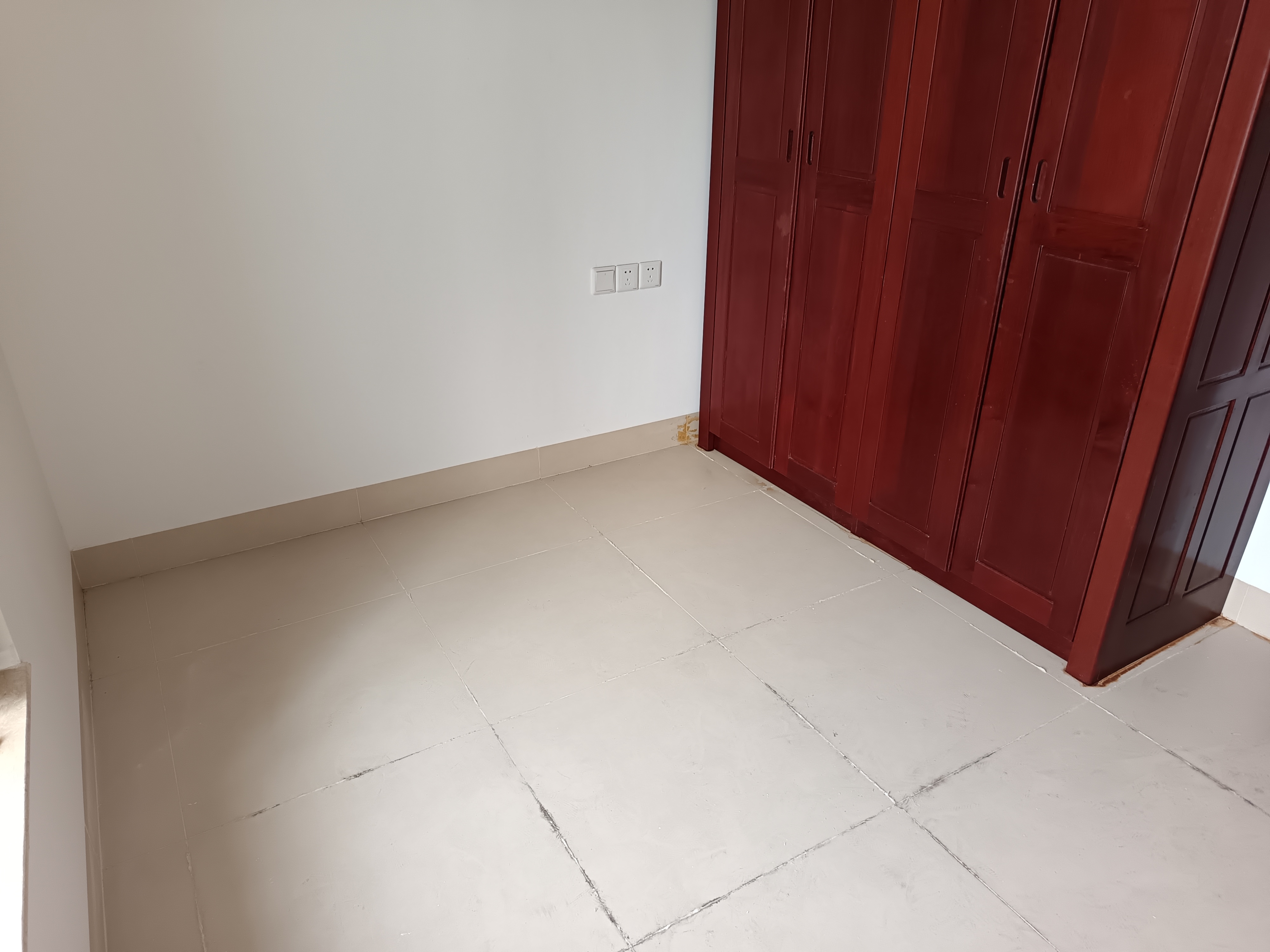 海联新村 1室2厅1卫 2500.0元/月 海联新村 1室2厅1卫 2500.0元/月室内图