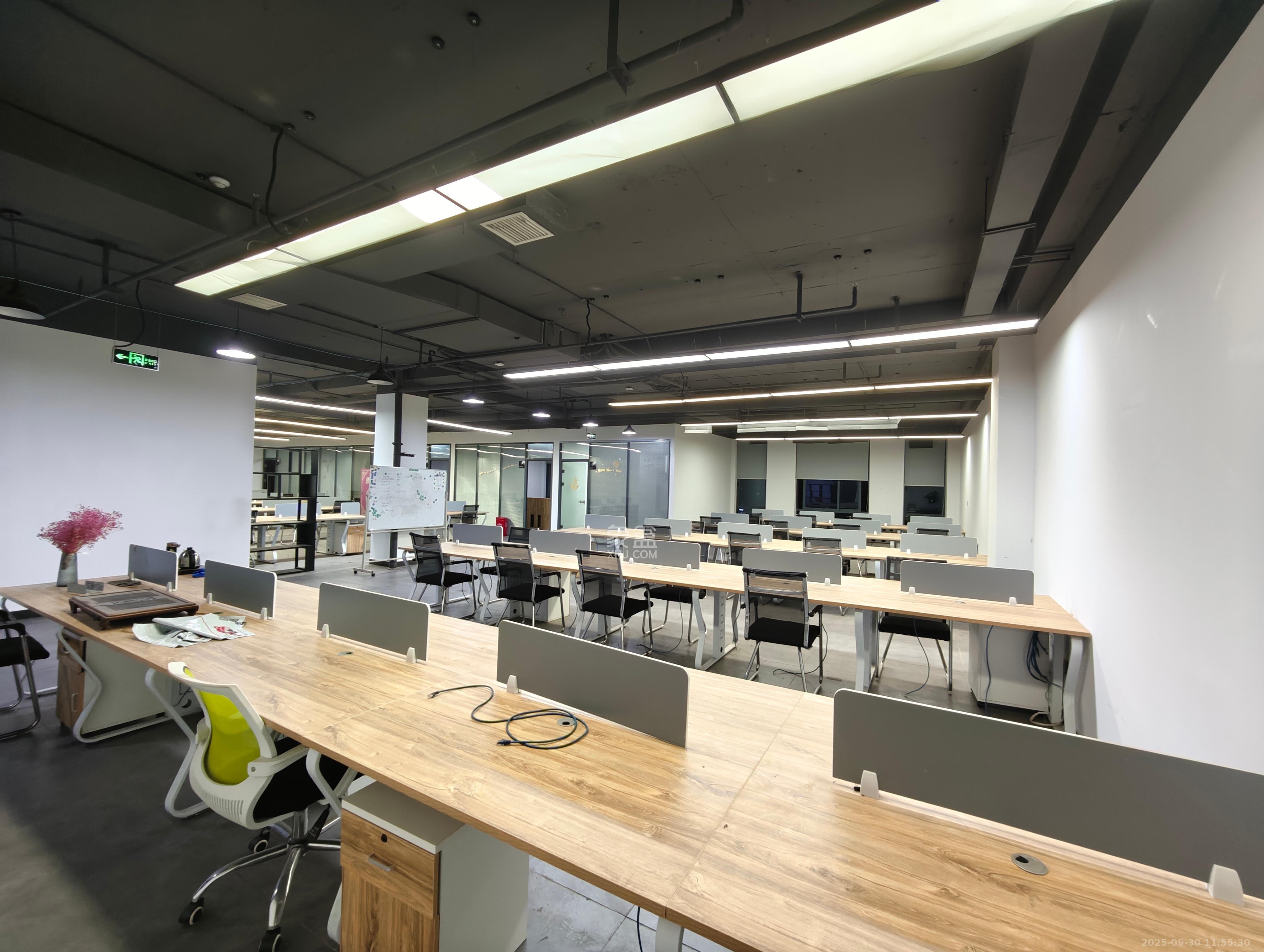 兴工国际产业园  7室1厅0卫    15000.0元/月室内图