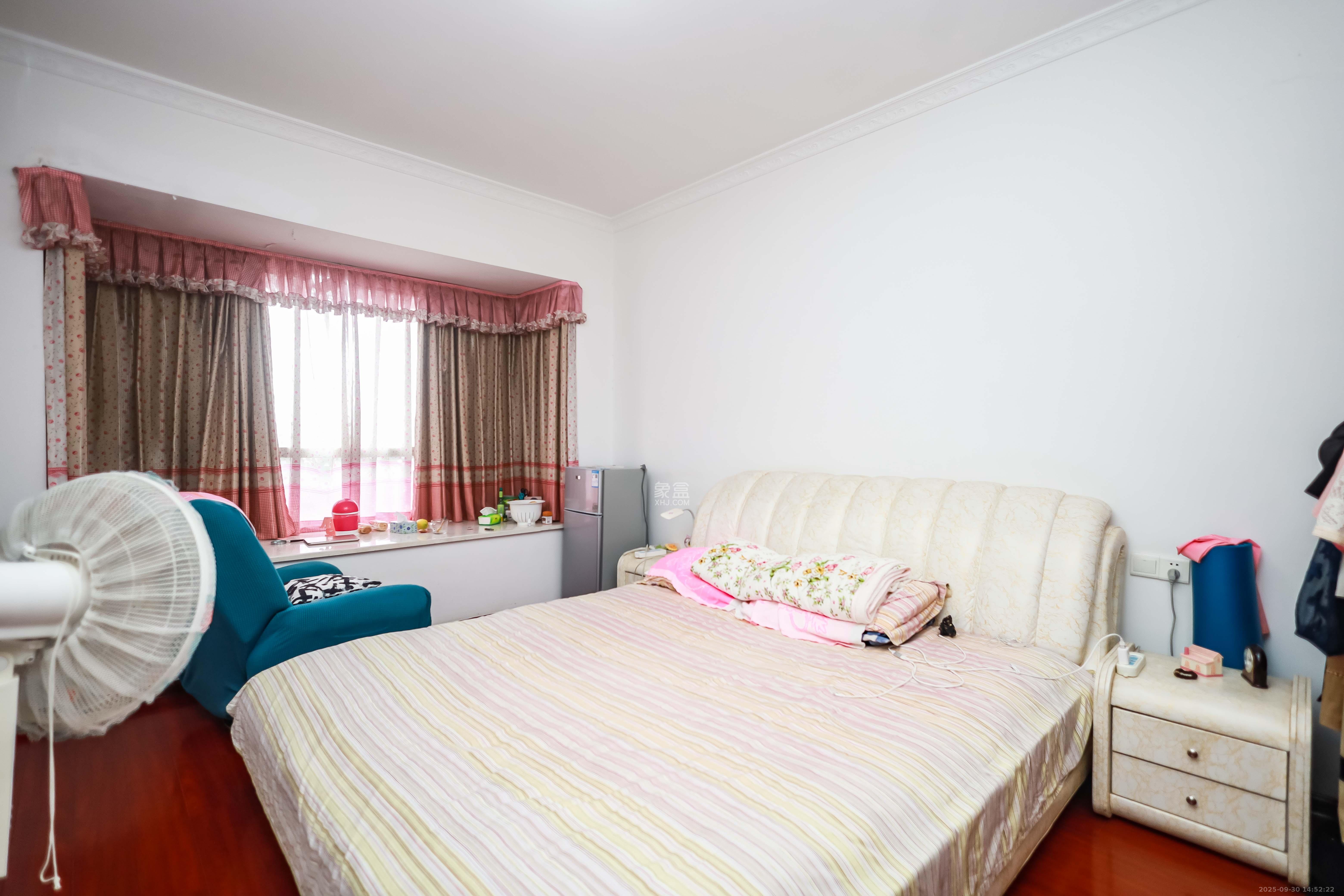 未来城科学家园 5室2厅3卫 165.0万 未来城科学家园 5室2厅3卫 165.0万卧室