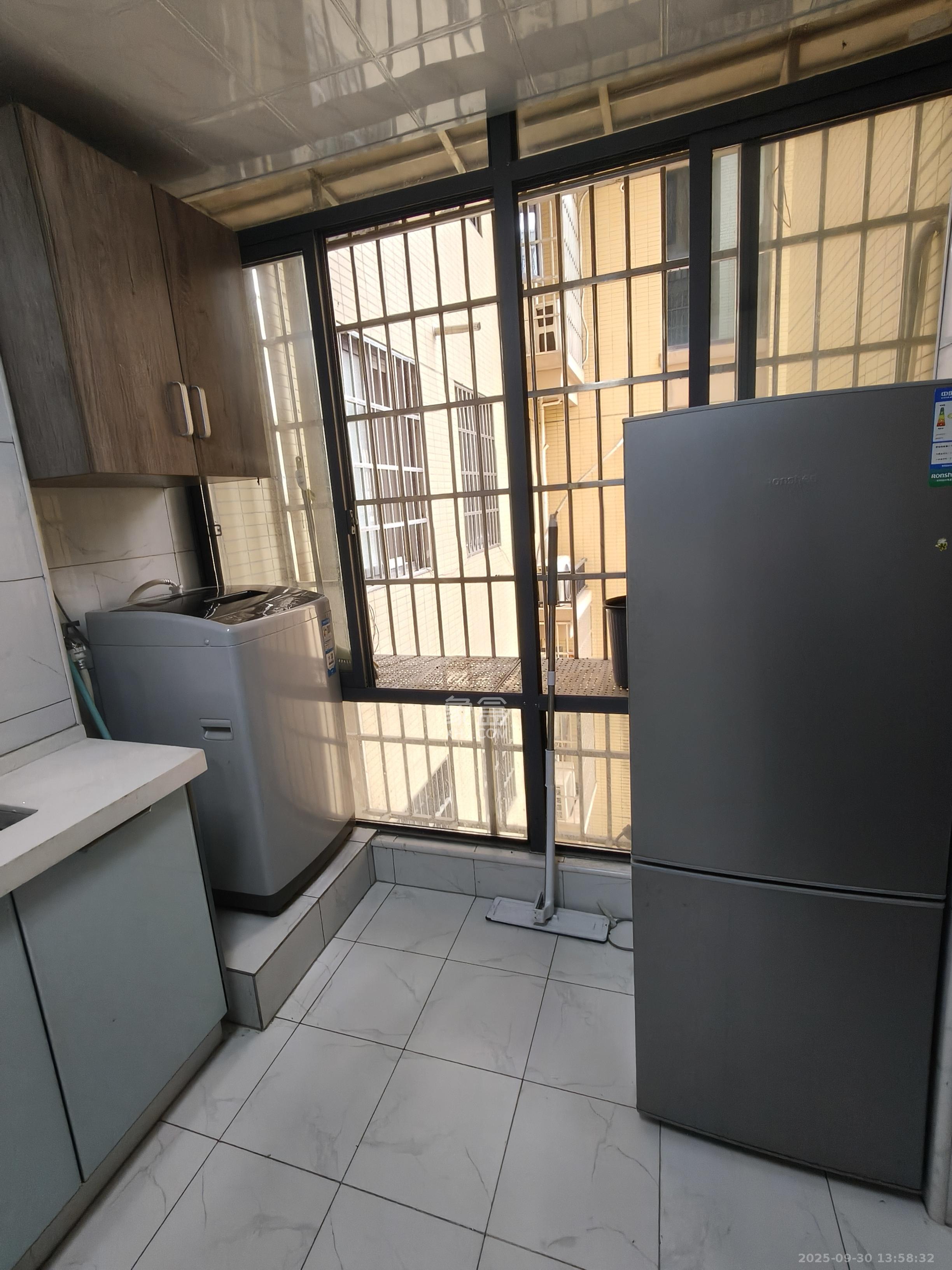 星城新宇川河苑 1室1厅1卫 1350.0元/月 星城新宇川河苑 1室1厅1卫 1350.0元/月室内图