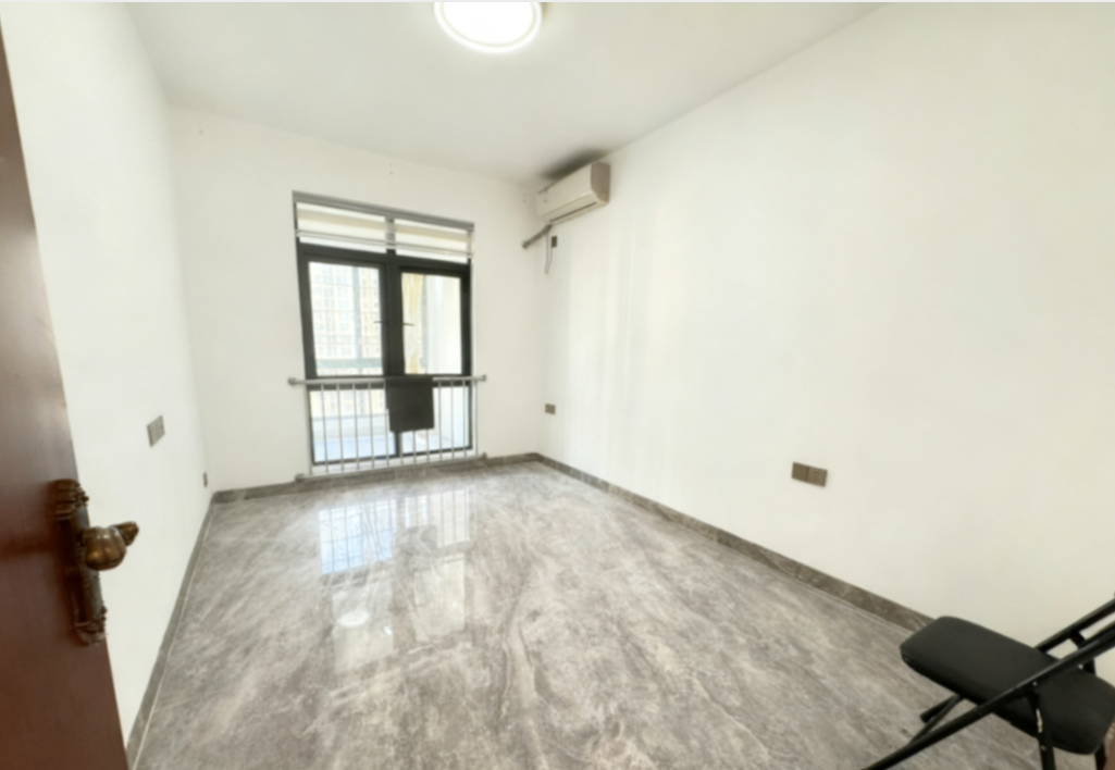 海阔天空-国瑞城二期(雅仕苑) 4室2厅2卫 4000.0元/月 海阔天空-国瑞城二期(雅仕苑) 4室2厅2卫 4000.0元/月室内图