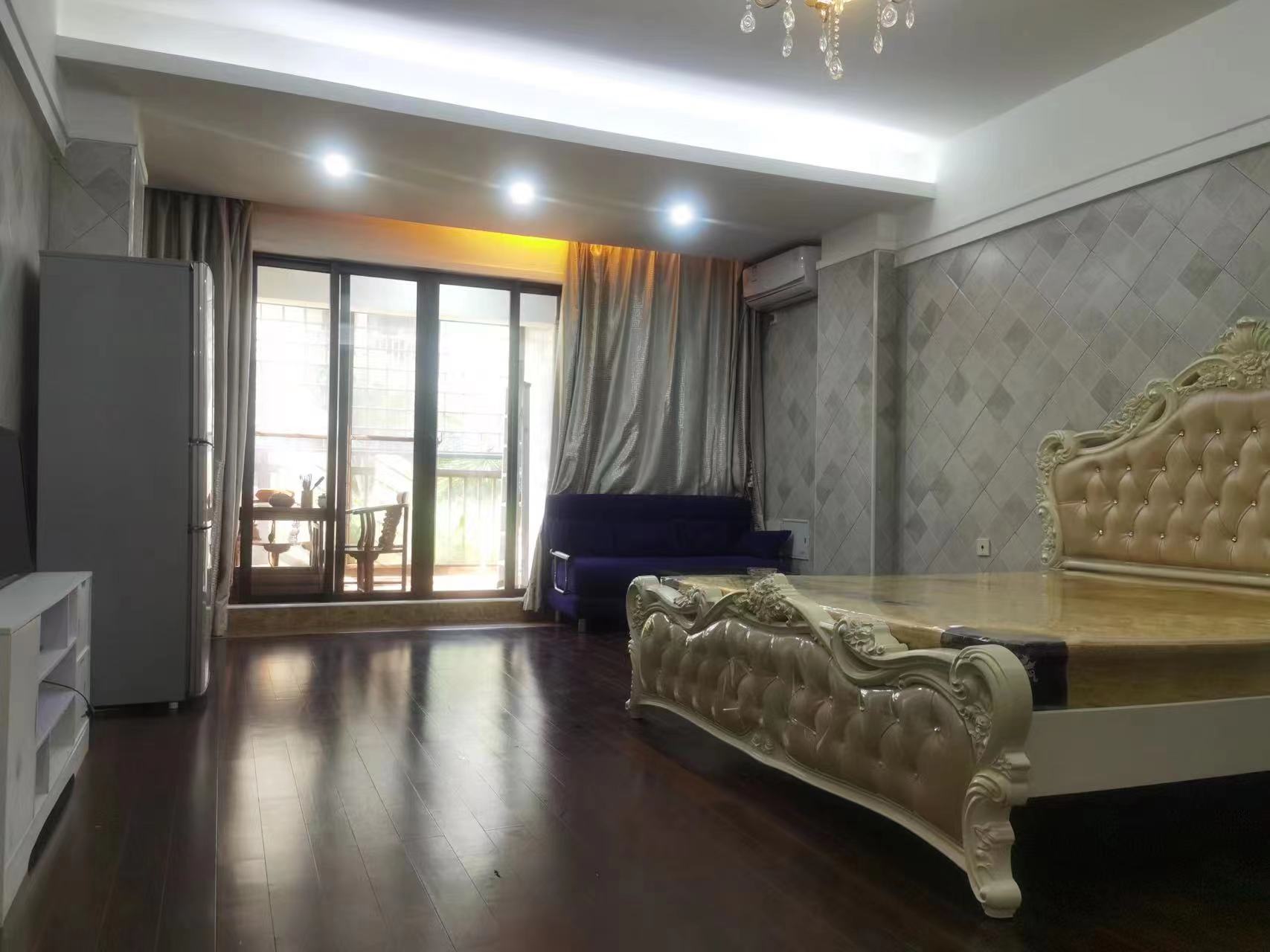 万科浪琴湾 1室1厅1卫 1500.0元/月 万科浪琴湾 1室1厅1卫 1500.0元/月室内图