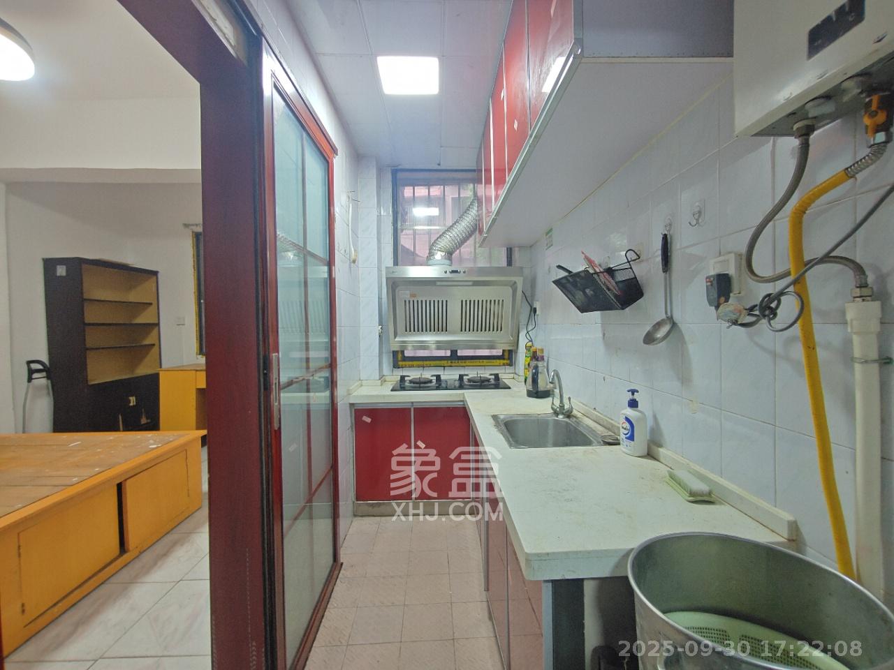 佘家塘、富雅里散盘 2室1厅1卫 1600.0元/月 佘家塘、富雅里散盘 2室1厅1卫 1600.0元/月室内图