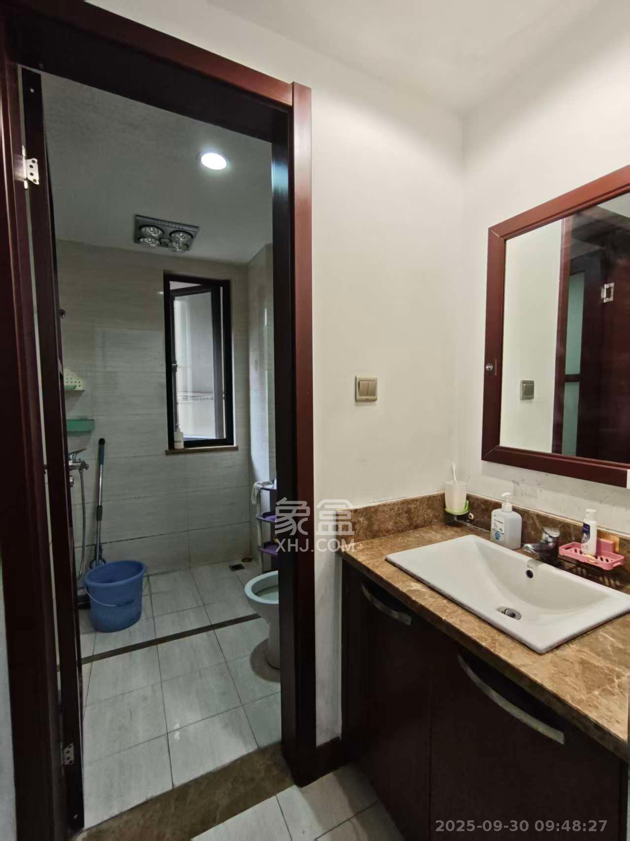 好莱城(弘德西街) 2室2厅1卫 1780.0元/月 好莱城(弘德西街) 2室2厅1卫 1780.0元/月室内图