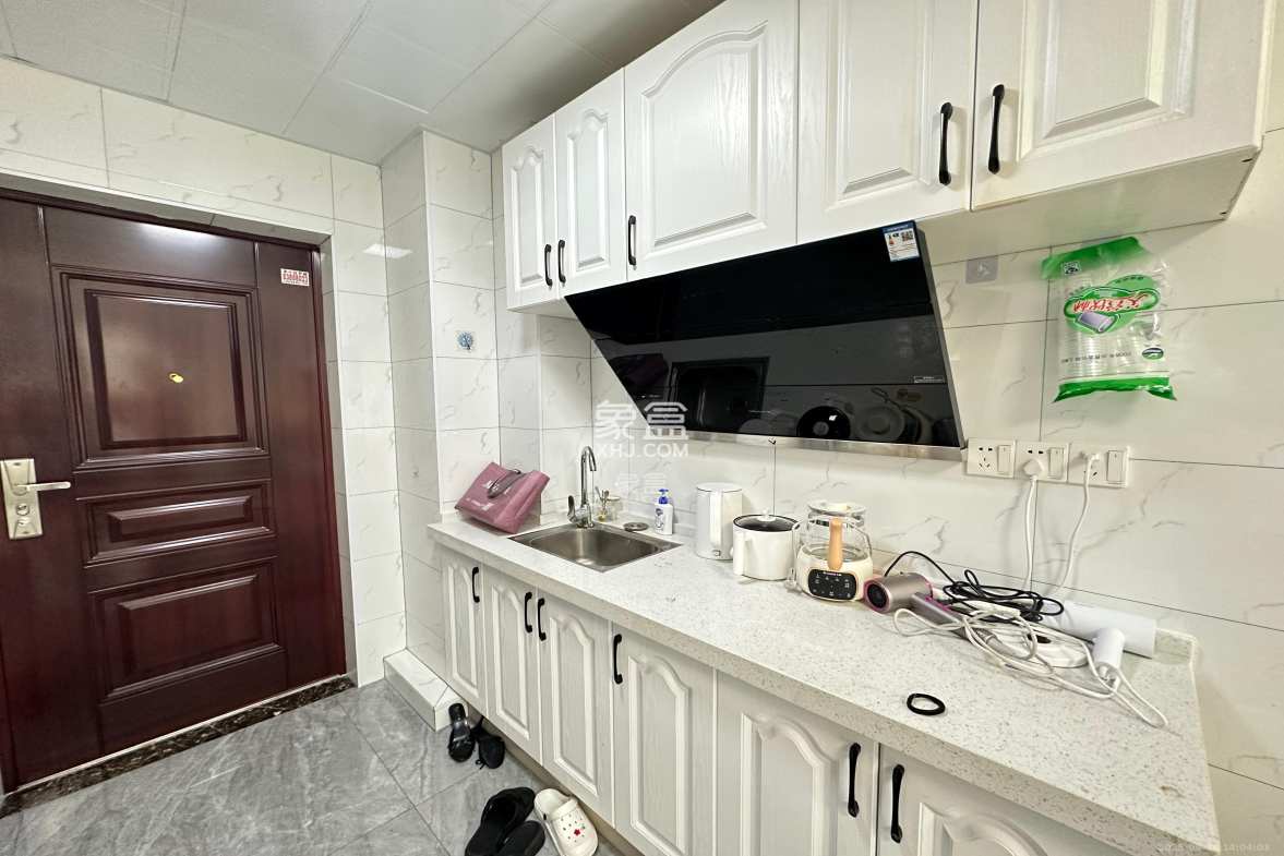 中建悦和城 2室1厅1卫 1900.00元/月 中建悦和城 2室1厅1卫 1900.00元/月室内图