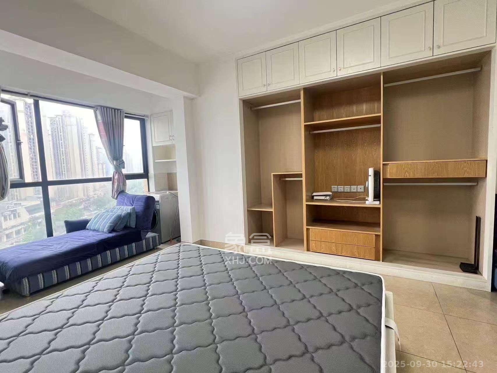 麓谷明珠  1室0厅1卫    1600.0元/月室内图