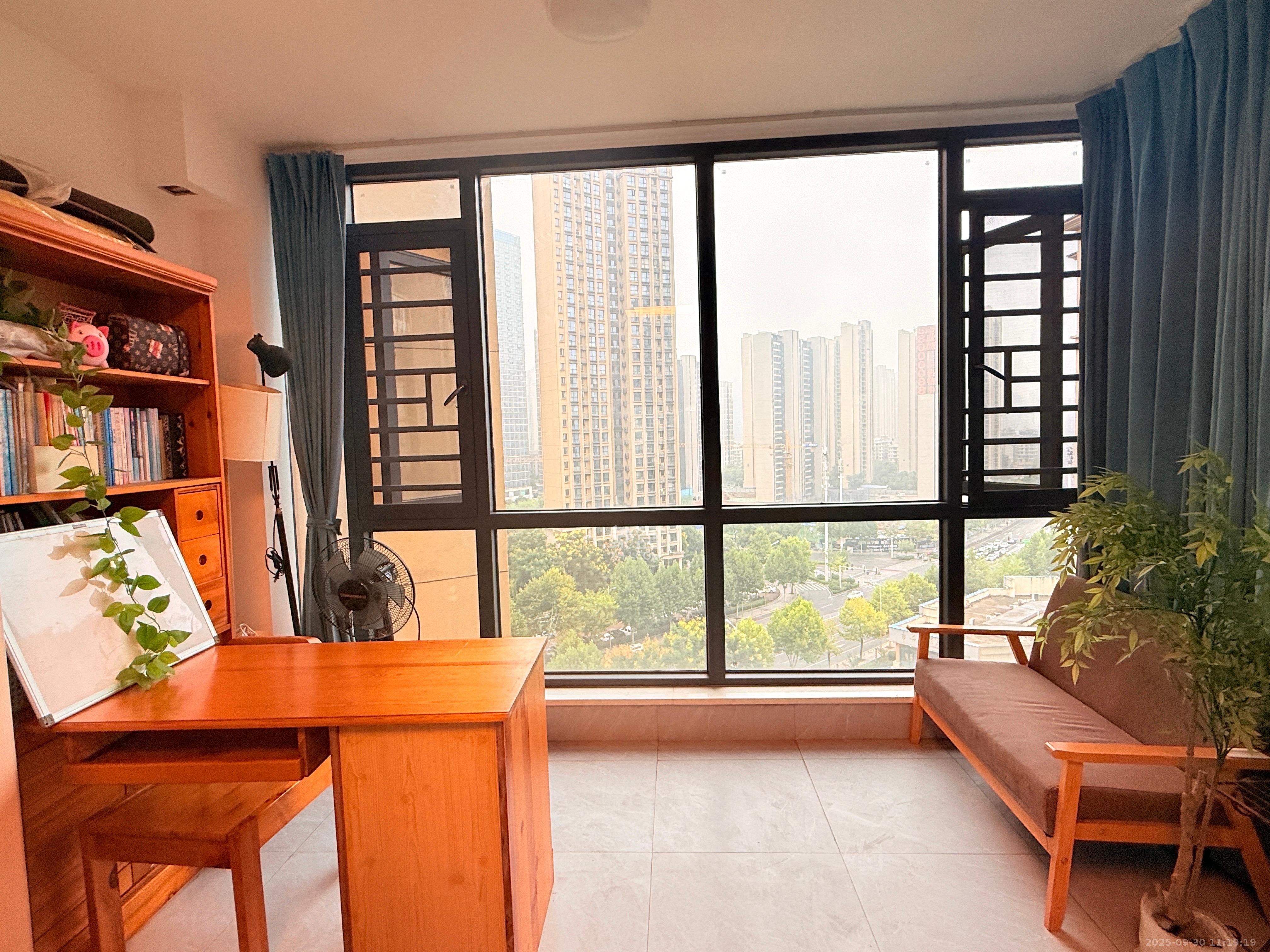 振业城三期 4室2厅2卫 3000.0元/月 振业城三期 4室2厅2卫 3000.0元/月室内图