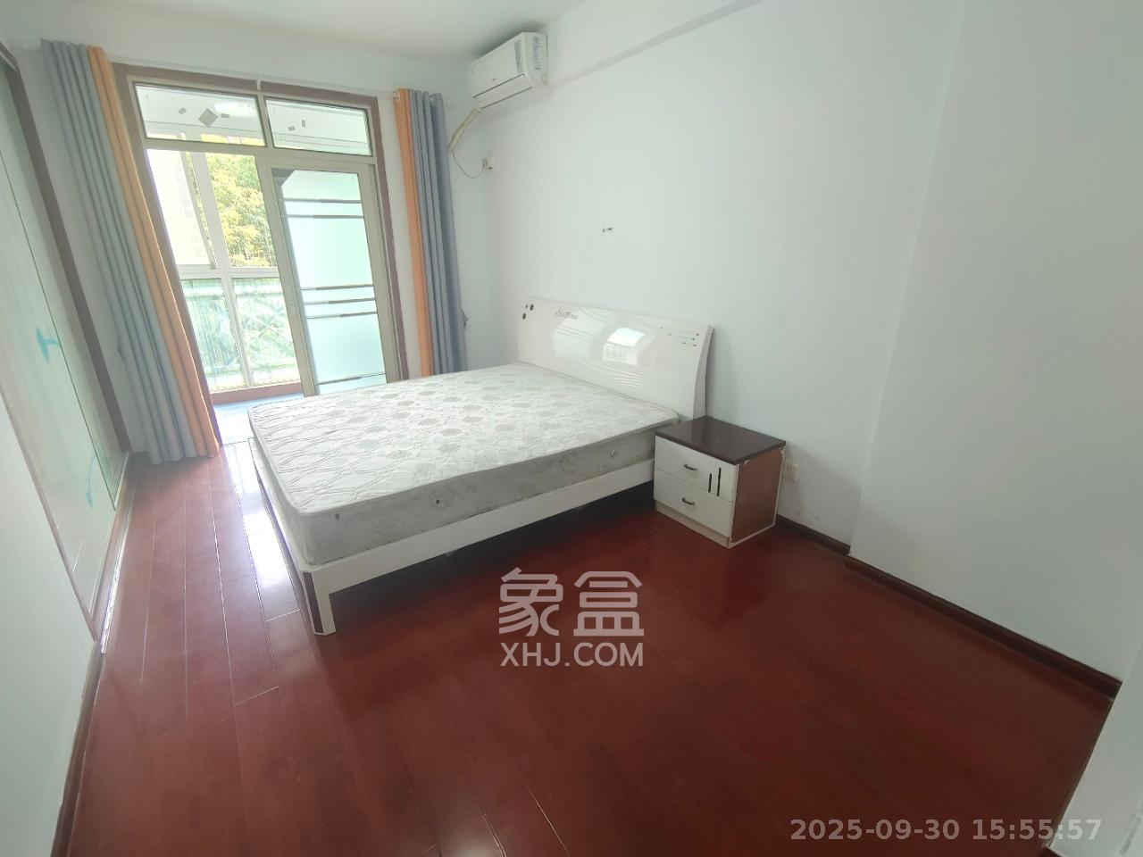 格林星城 3室2厅2卫 2600.0元/月 格林星城 3室2厅2卫 2600.0元/月室内图