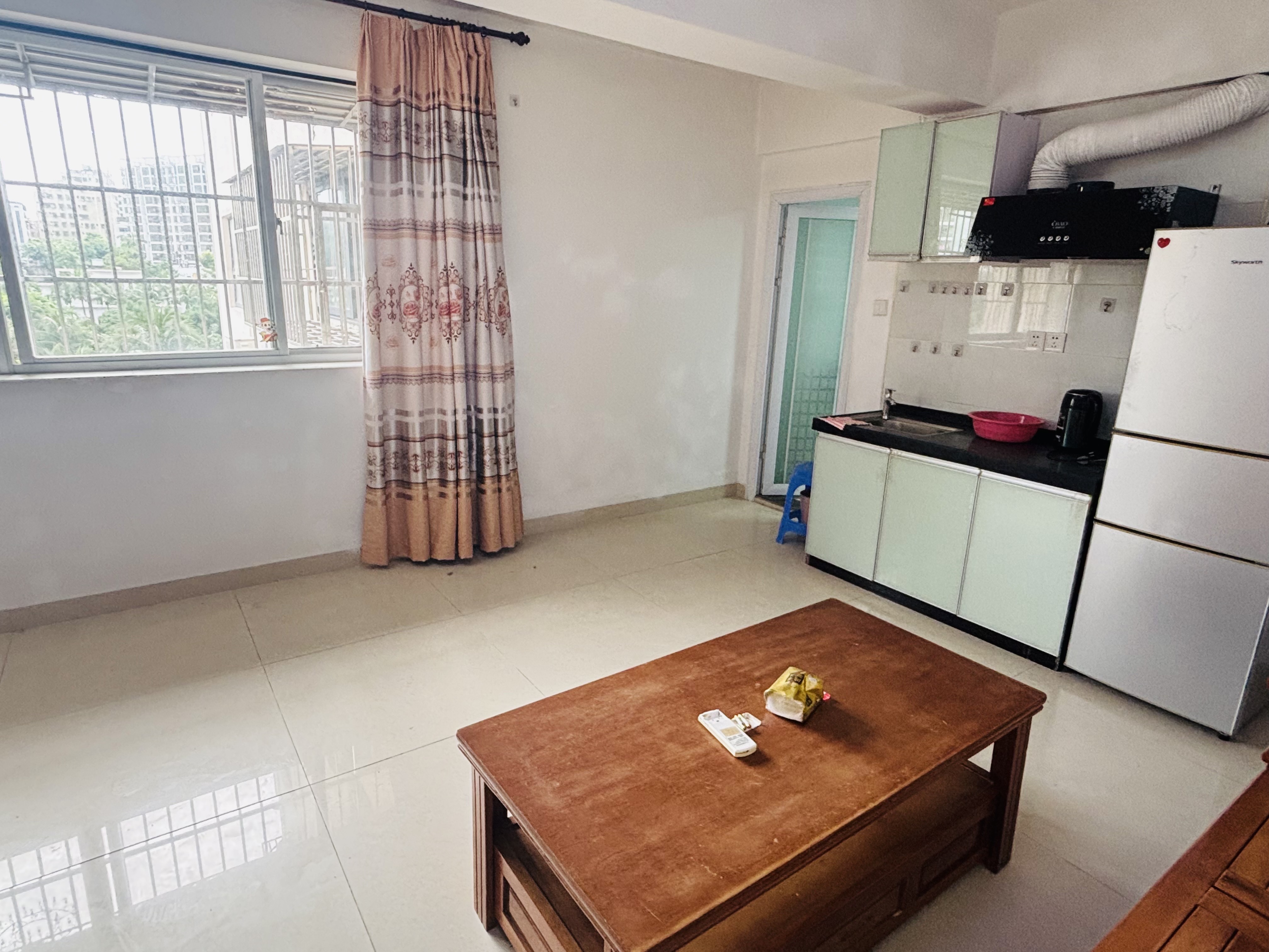 新宏基大厦 1室1厅1卫 1400.0元/月 新宏基大厦 1室1厅1卫 1400.0元/月室内图