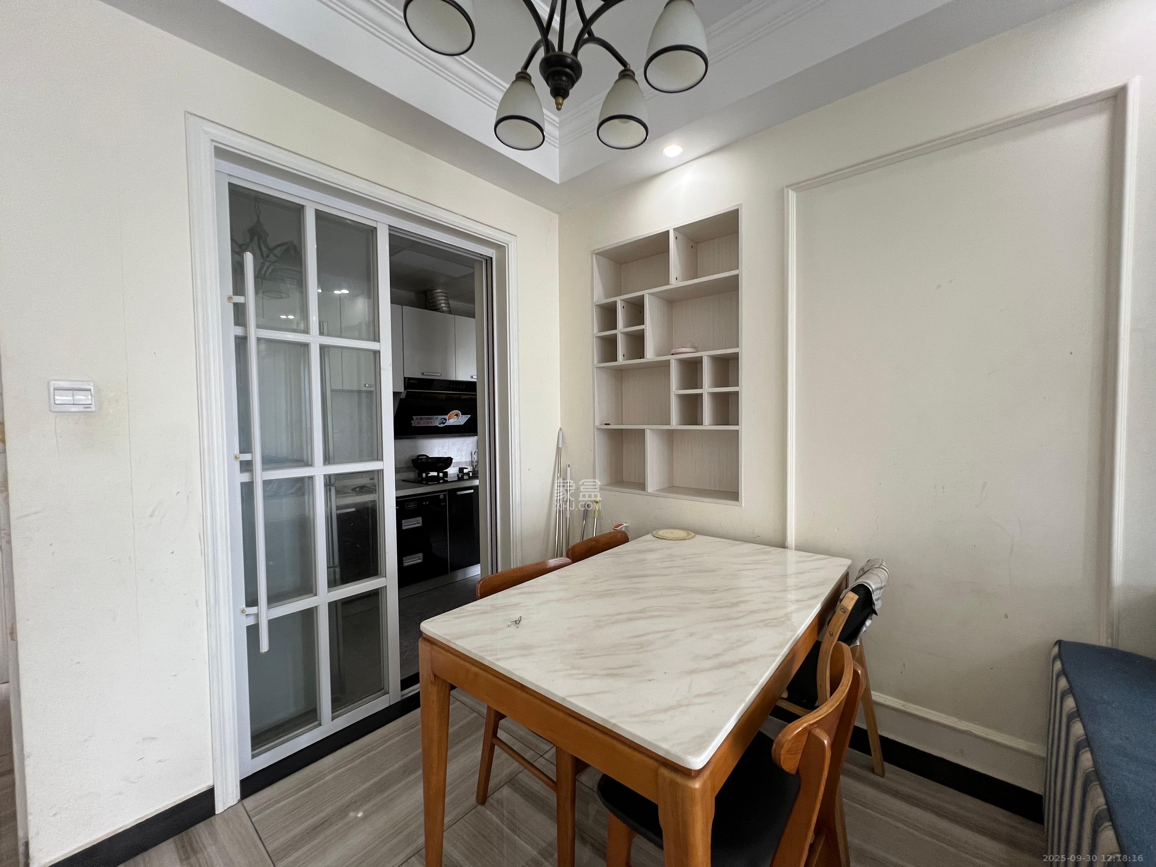 中国铁建梅溪青秀二期 3室2厅2卫 3000.0元/月 中国铁建梅溪青秀二期 3室2厅2卫 3000.0元/月室内图