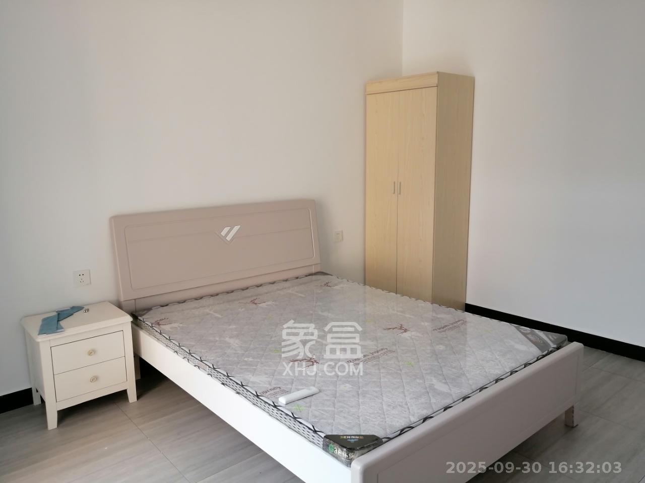 新华联梦想城 3室2厅1卫 1600.0元/月 新华联梦想城 3室2厅1卫 1600.0元/月室内图