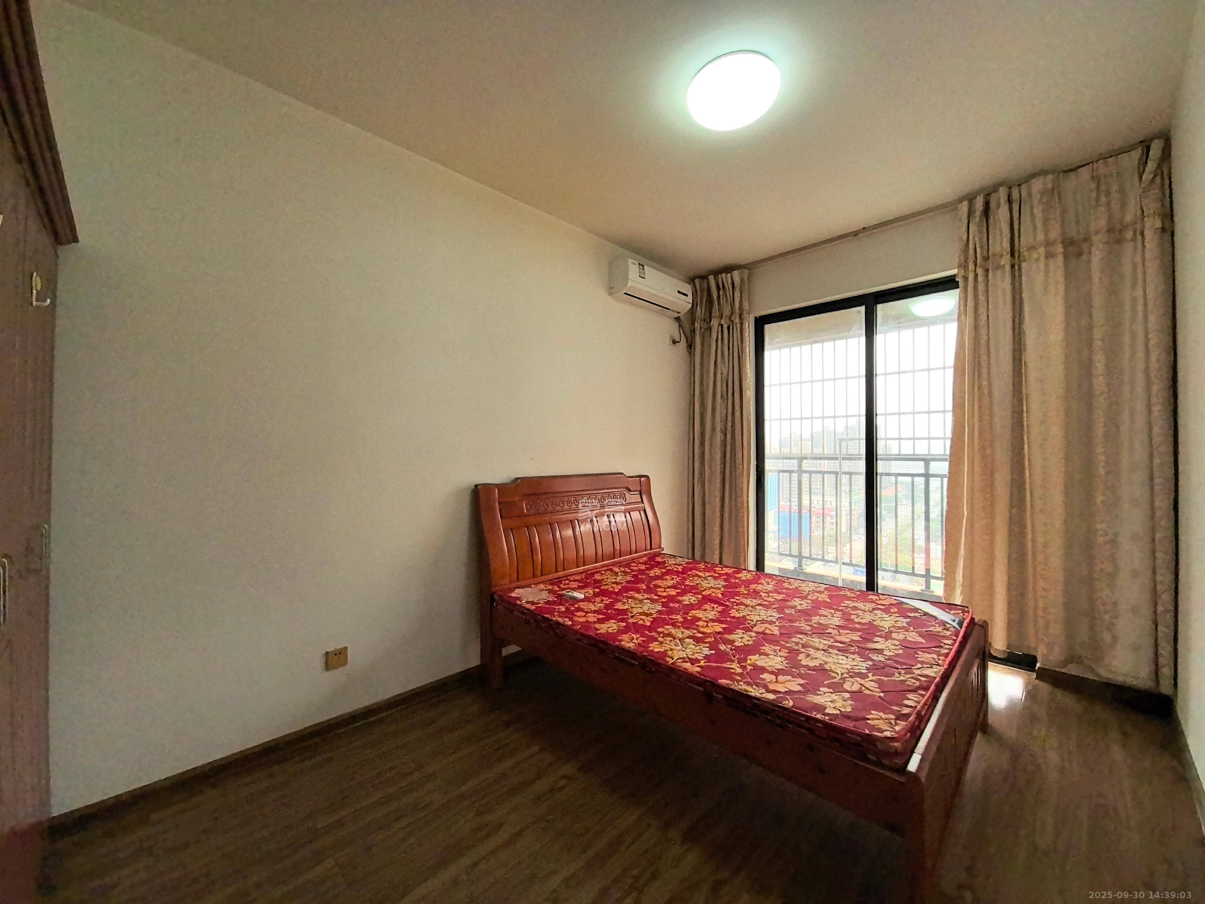 东岸城邦 3室2厅2卫 2400.0元/月 东岸城邦 3室2厅2卫 2400.0元/月室内图