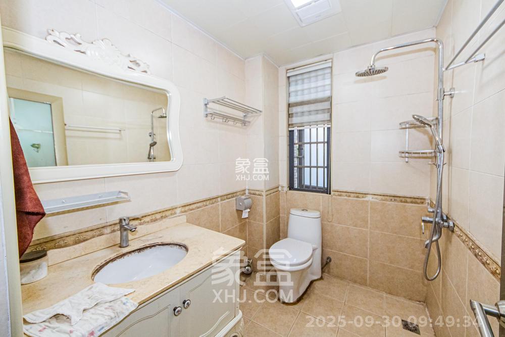 英祥春天  3室2厅2卫    2800.0元/月室内图